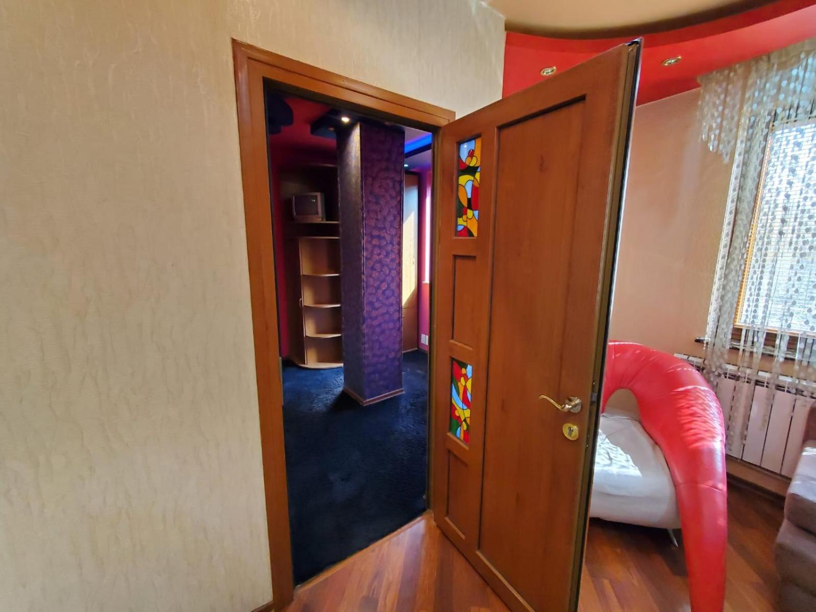 Deluxe 1 bedroom Apartment in The middle of City Center + Balcony