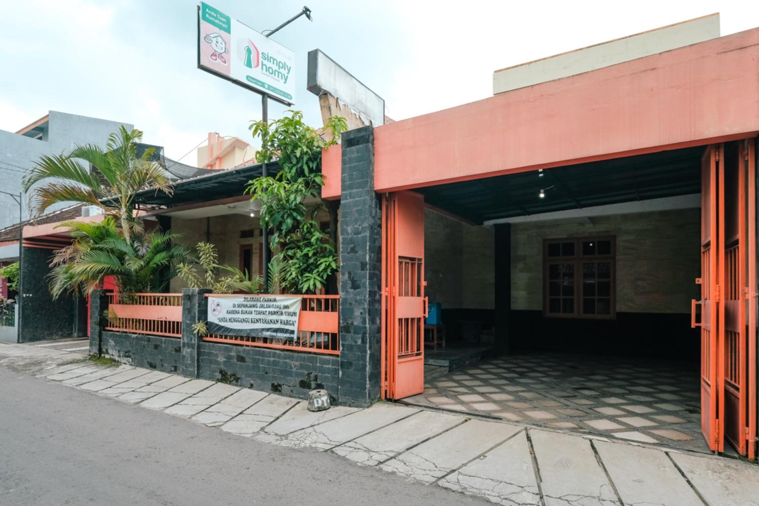 Homestay Syariah dekat Gembiraloka Zoo by Simply Homy