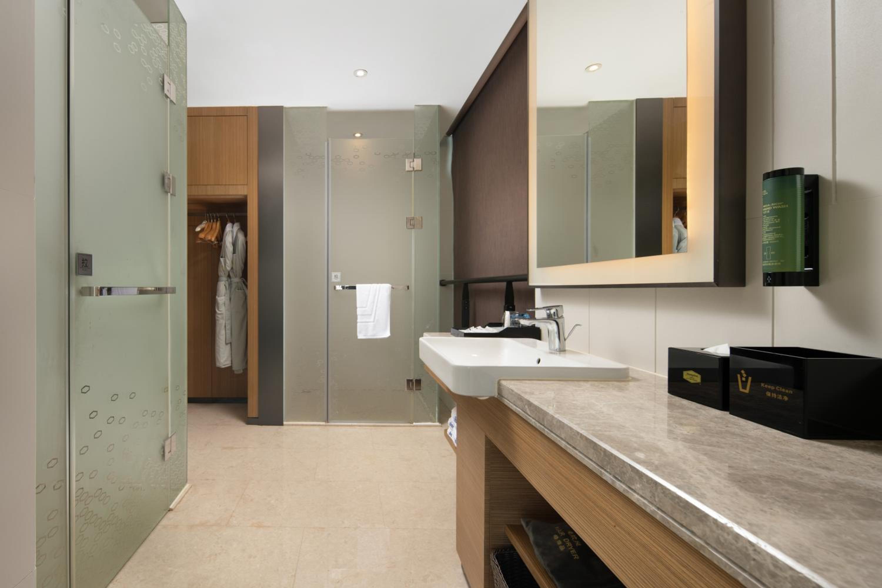 Nanning Vacations - Hampton by Hilton Nanning Jiangnan - Property Image 4