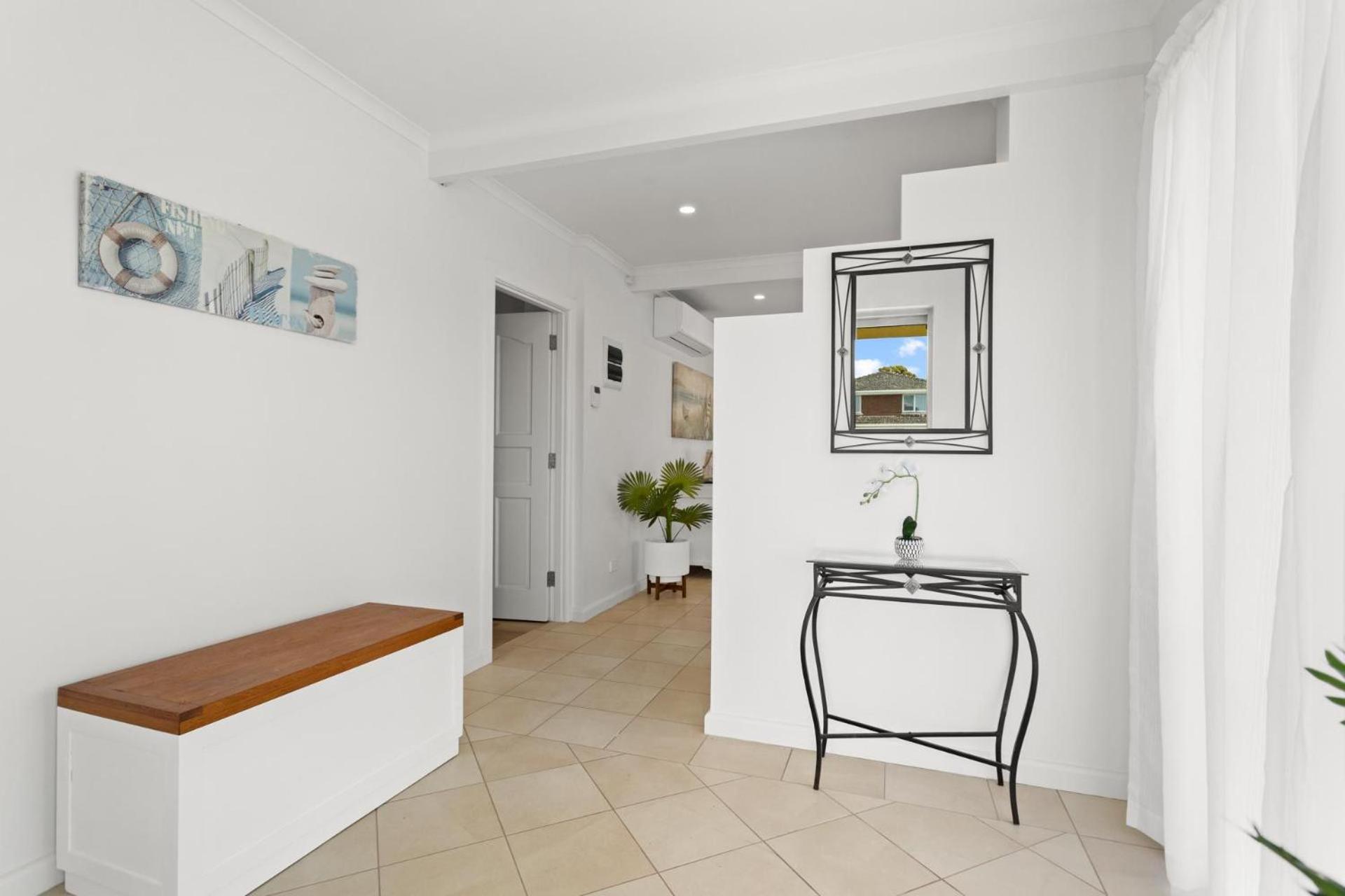 Rye Beach Chalet - Downstairs Only