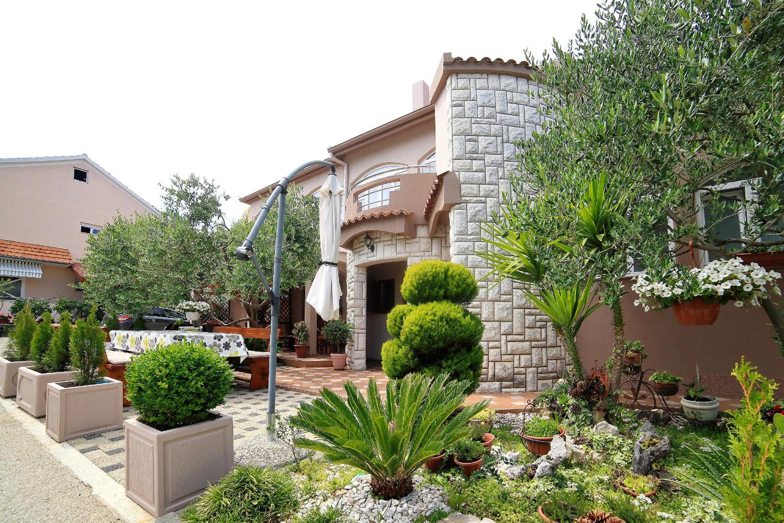 Apartments Melita view 2