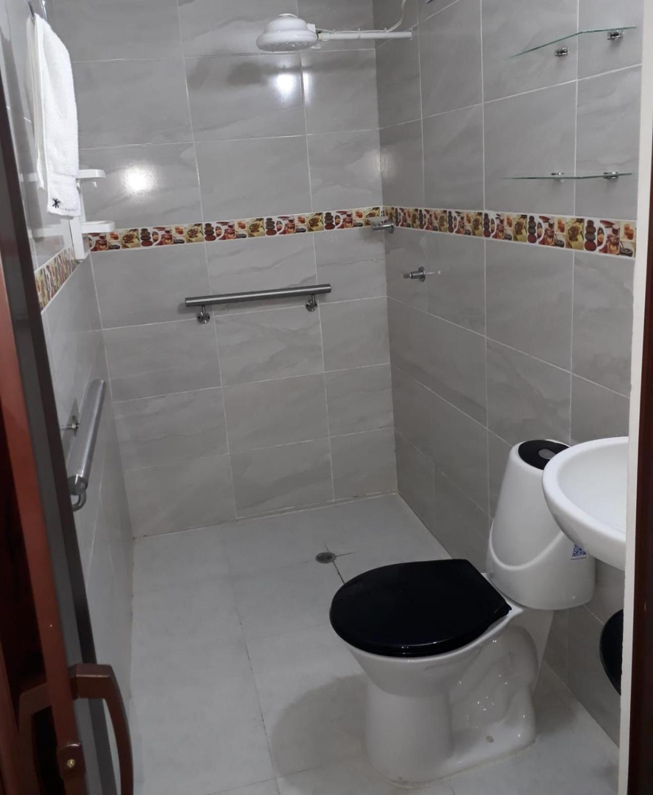 Casa Amoblada Floridablanca, a 5 min del casco urbano de Florida, a 10 min del Hospital Internacional y El Cerro del Santísimo.