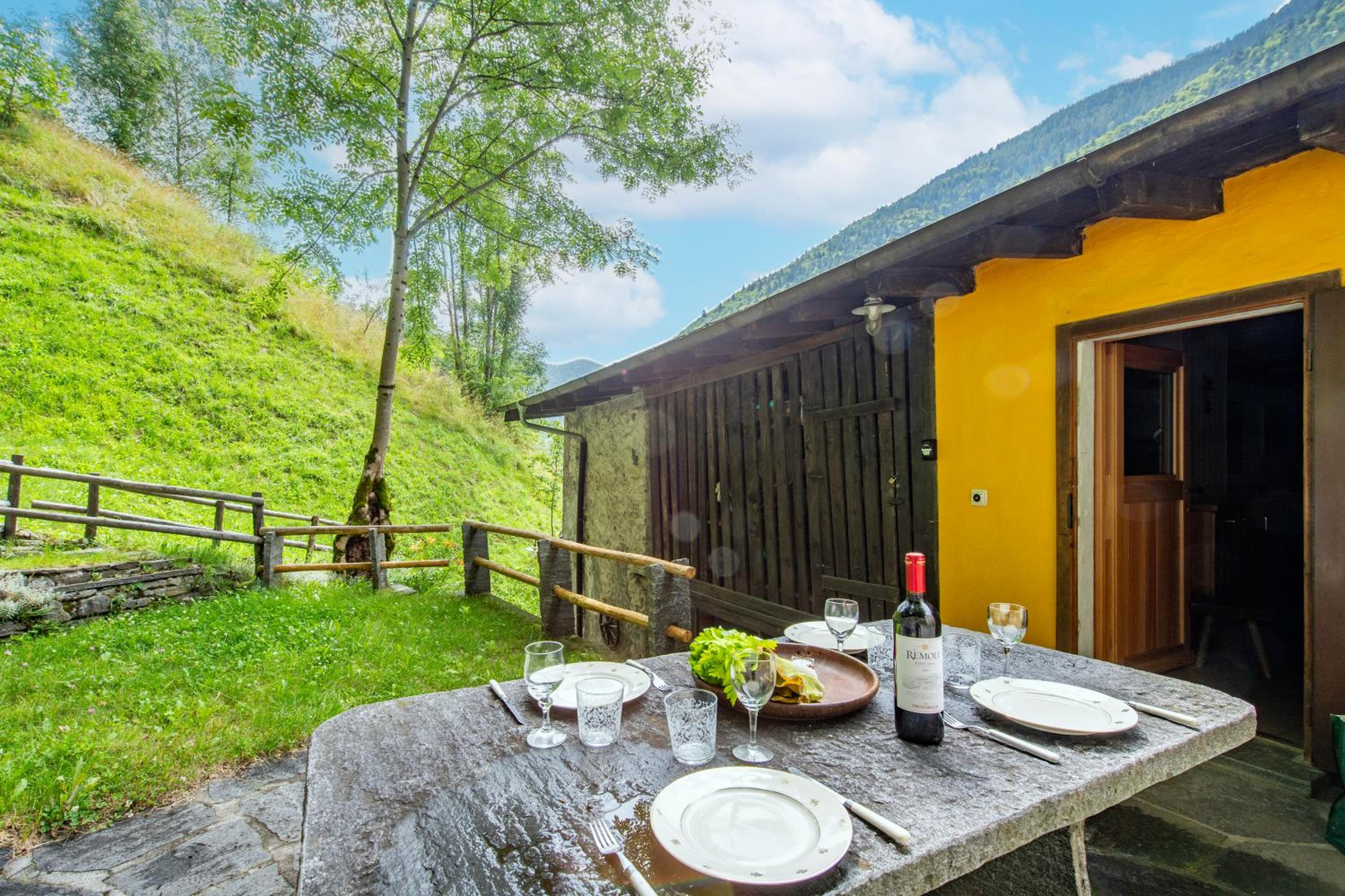 Spitzenhaus Val Onsernone - Happy Rentals