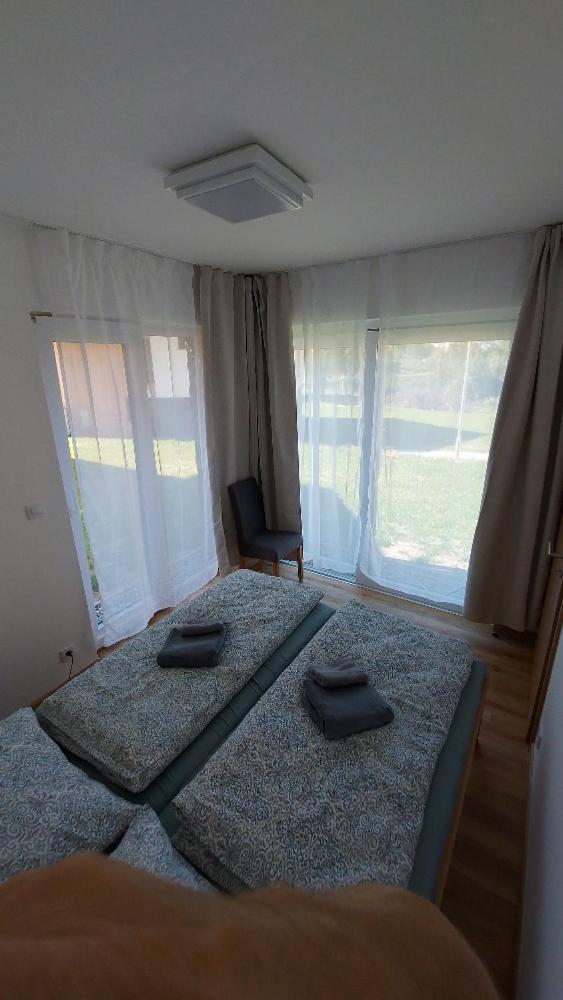 Lipno Apartments BERGMAX, Ski Areál Lipno 16min dojezd - Resort Malé Lipno s terasou a zahrádkou, parking free