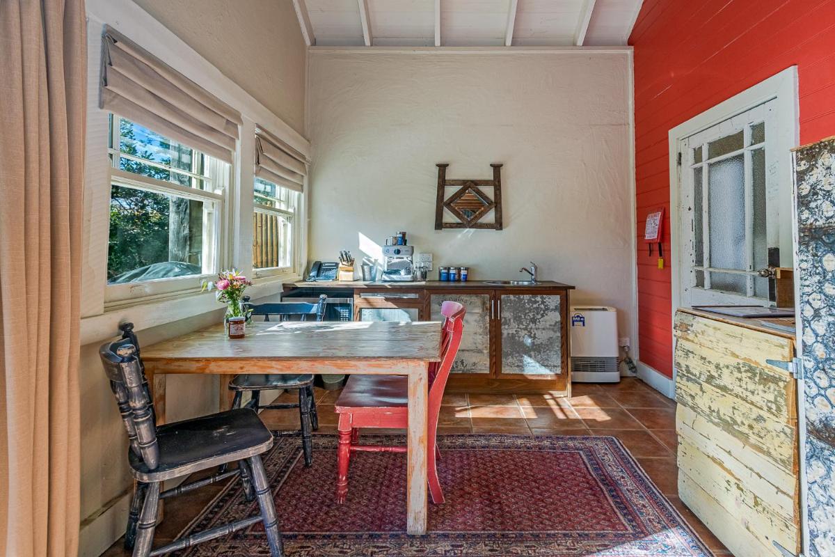 Hotel Old Leura Dairy