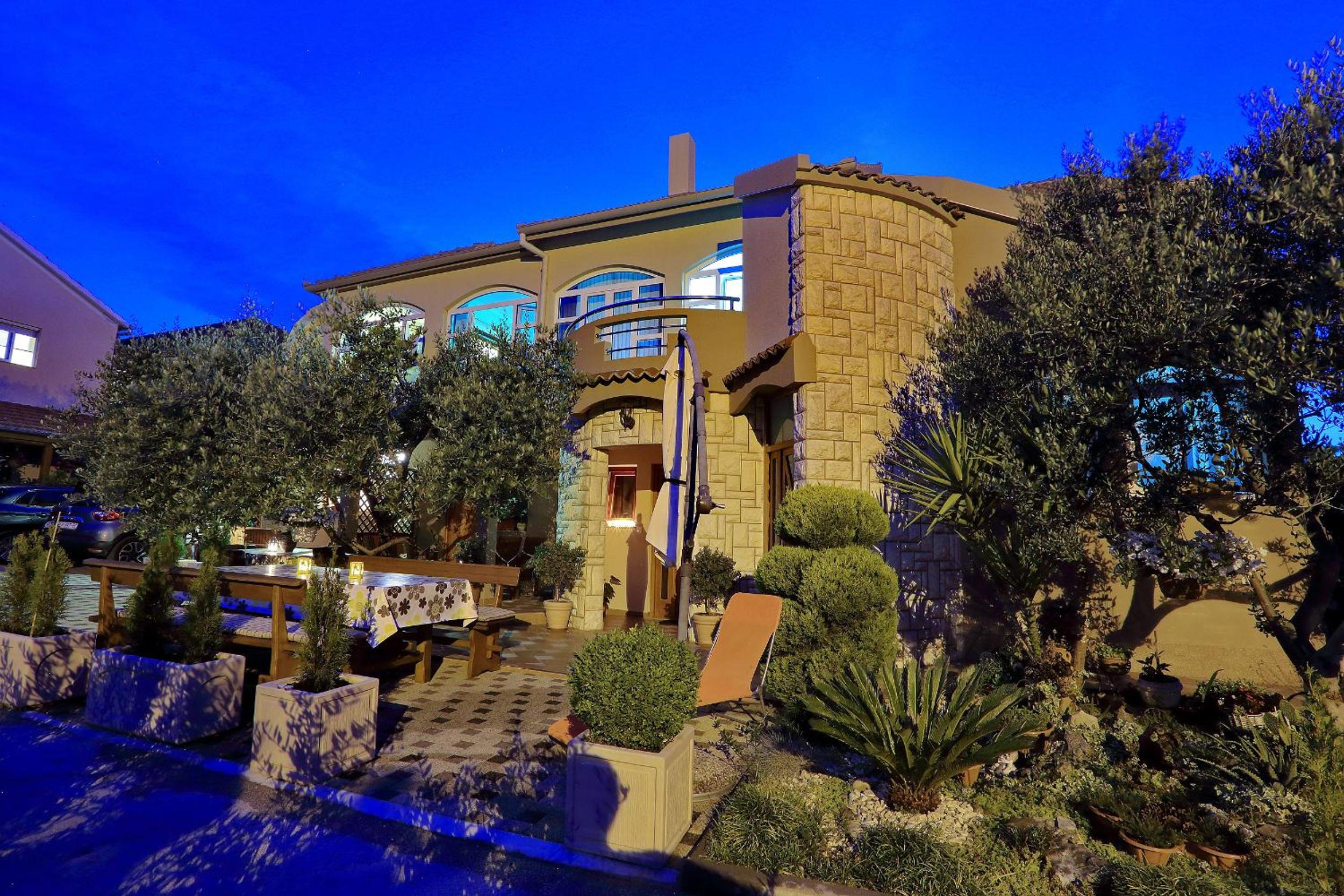 Apartments Melita view 3