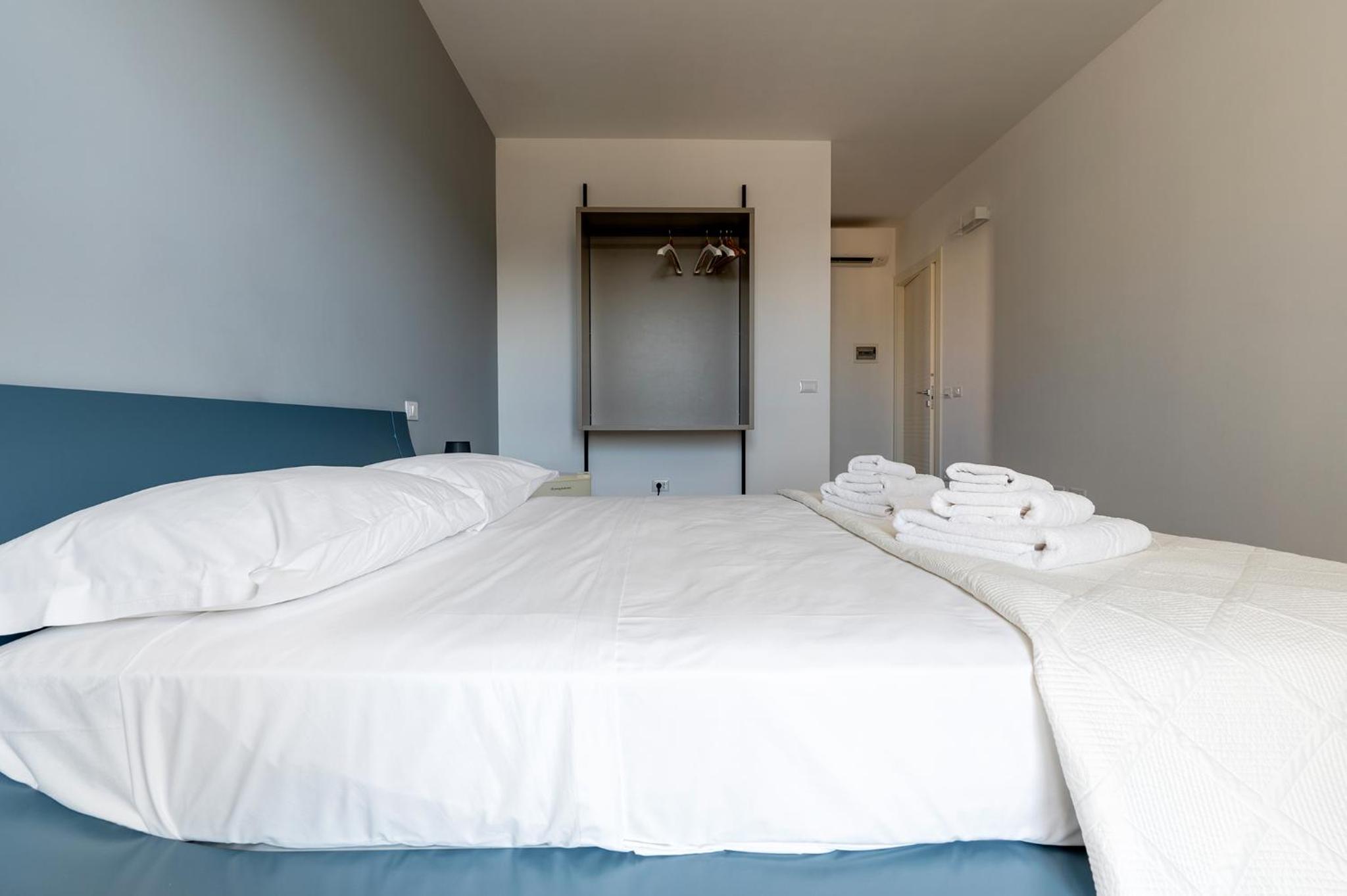 Serafini Rooms