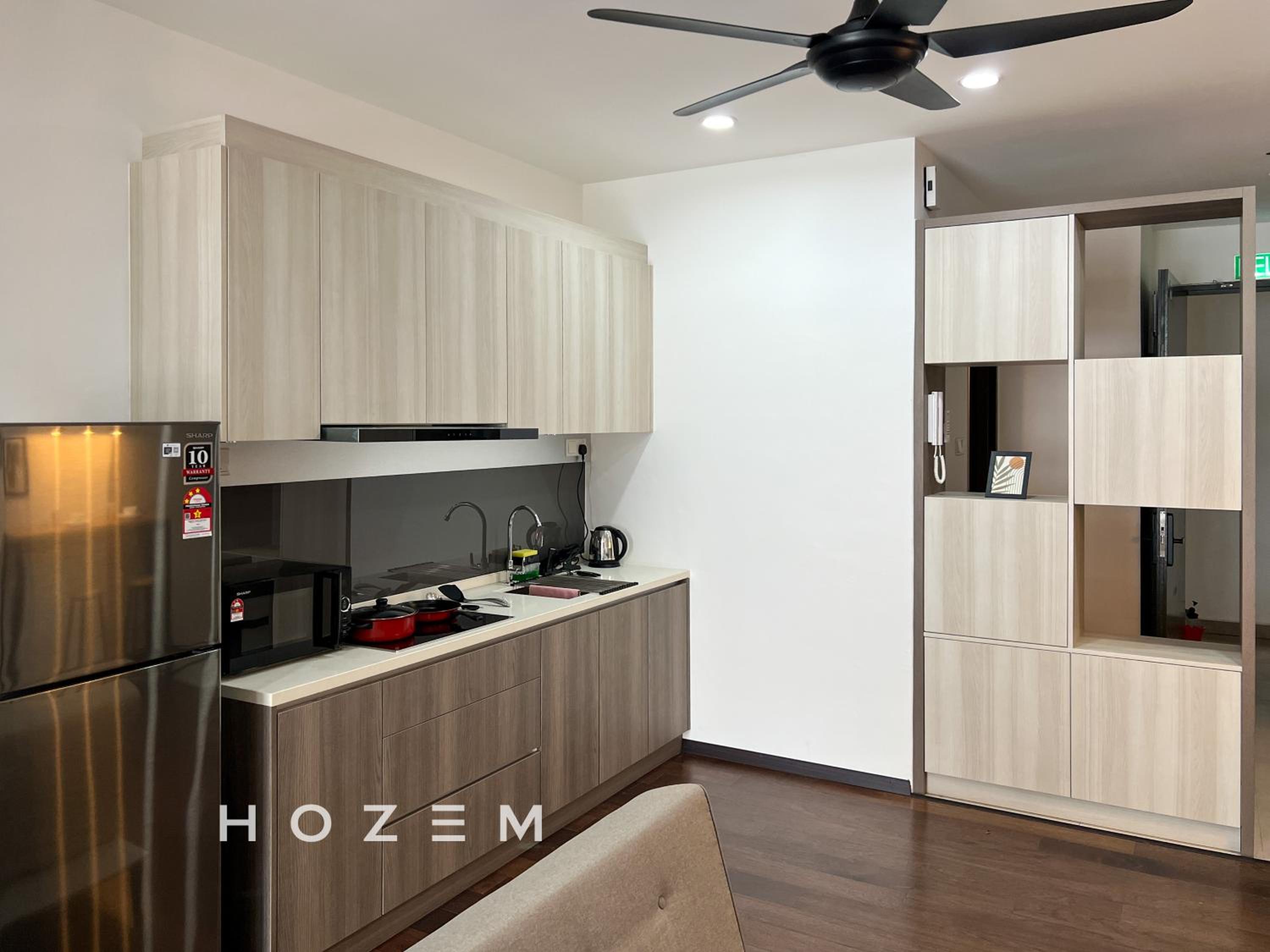 Queensville Comfort Style Studio/3PX Near EkoCheras