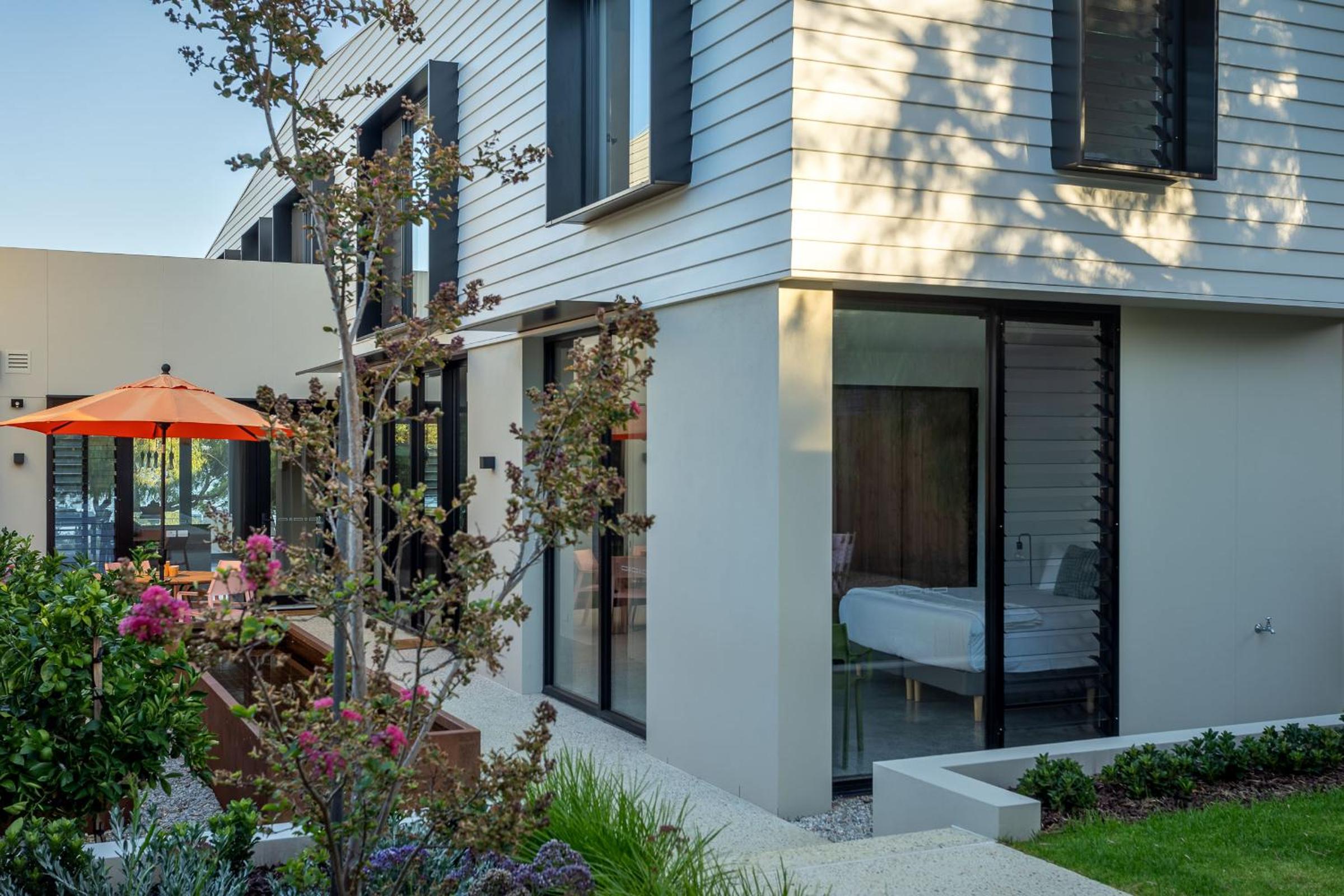 Novella I Private Properties