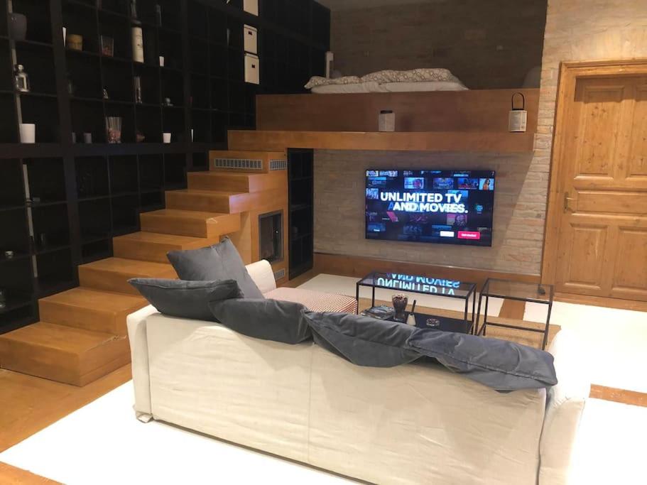 Gorgeous loft