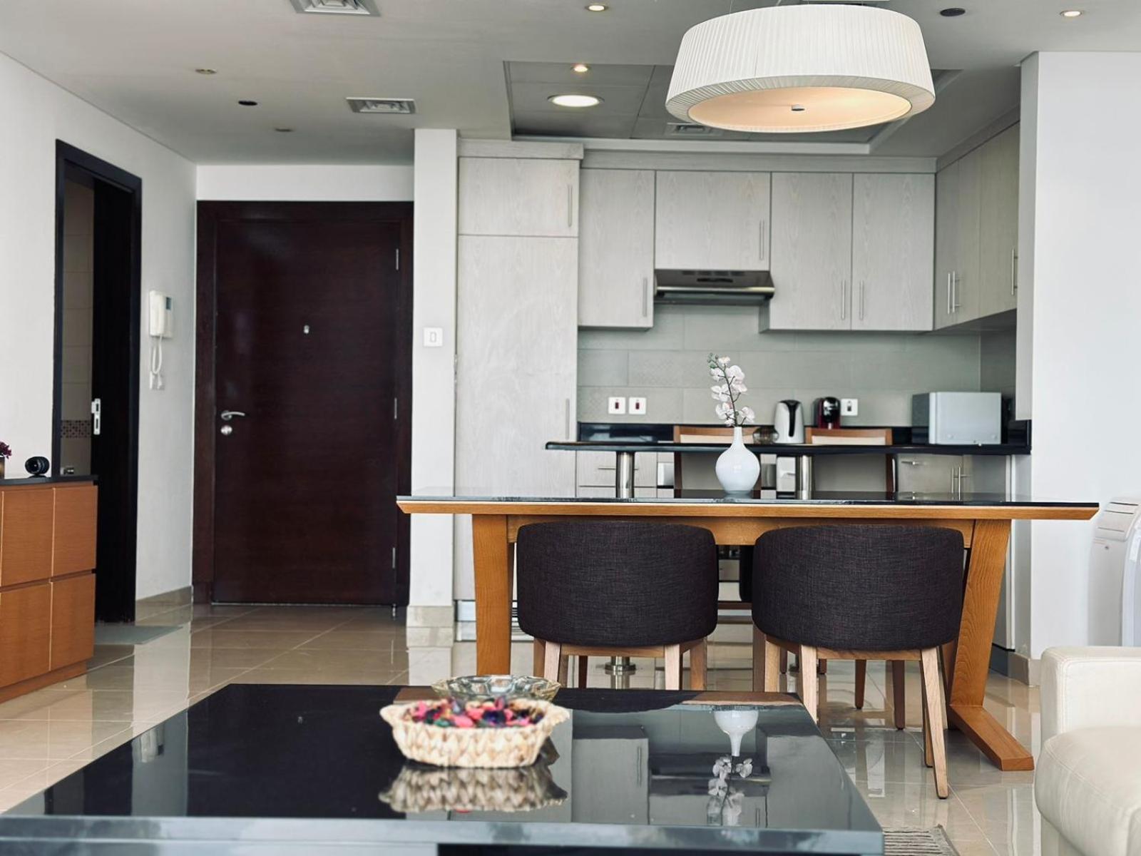 برج رافالAprivate apartment in Rafal residential tower north or south view
