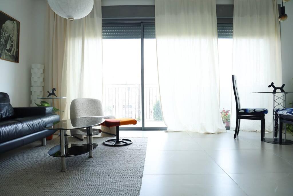 Space age Jaffa Apartment view 5