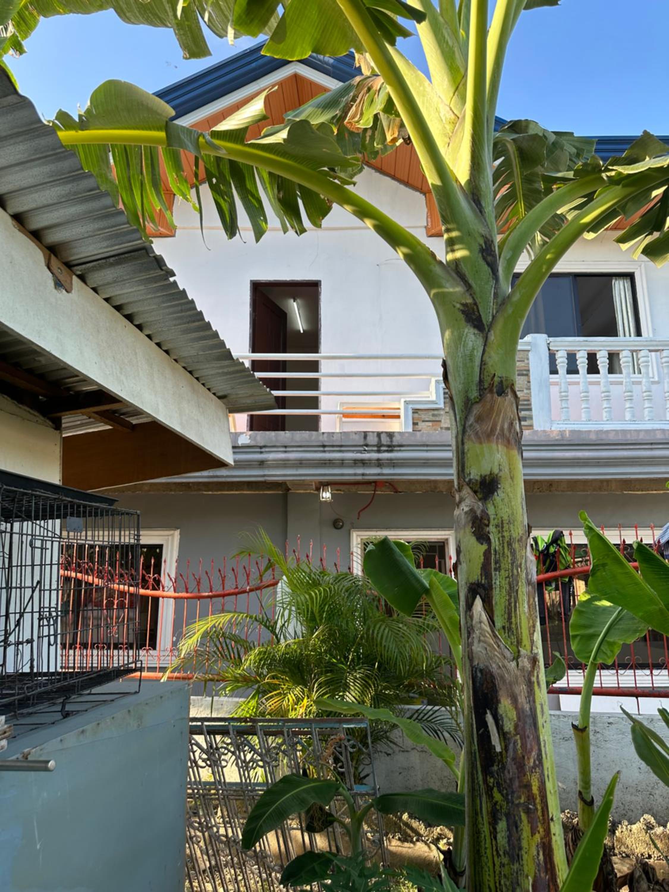 Cebu City 3 bedrooms split house 2nd floor-WIFI view 5