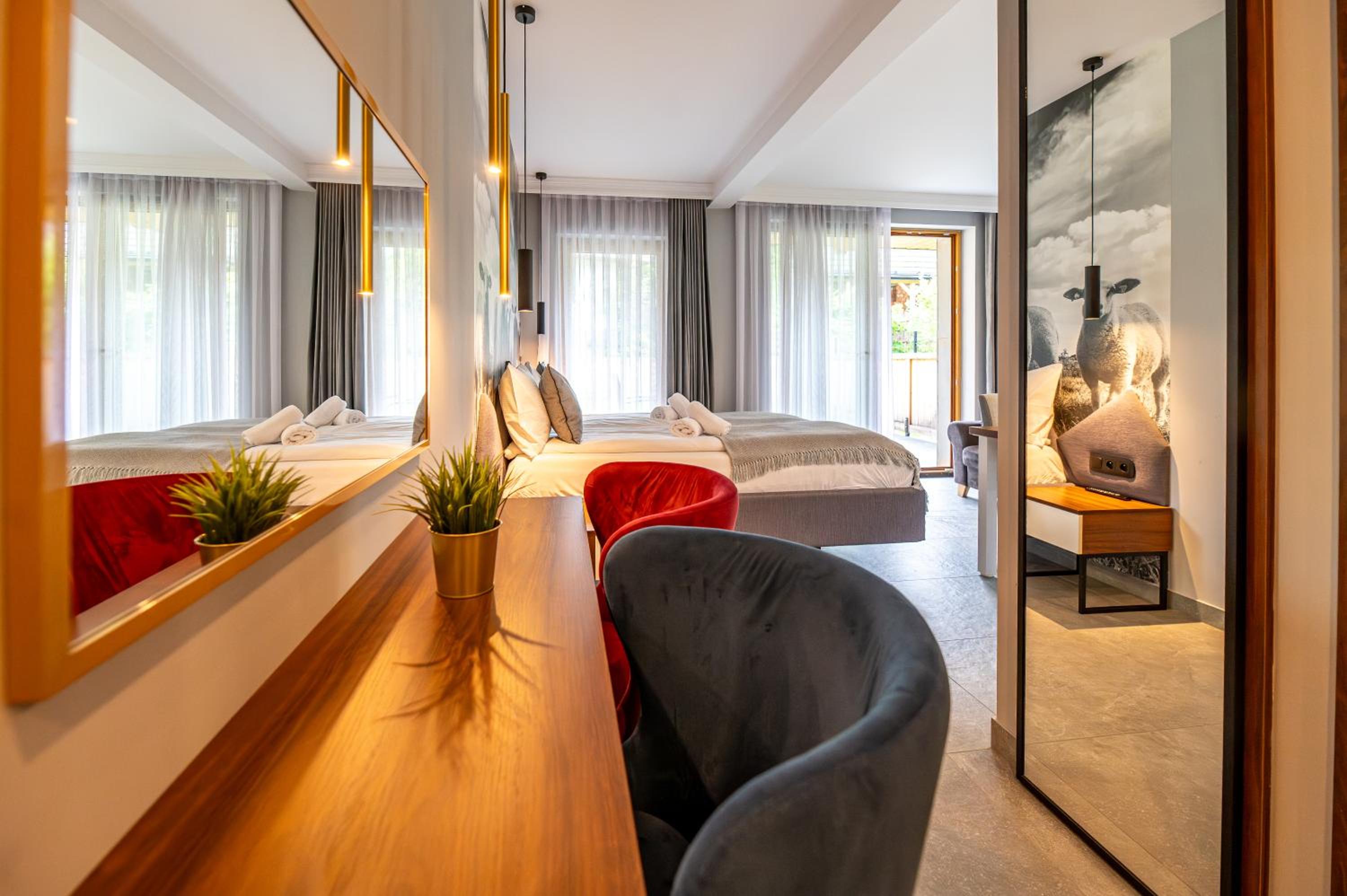 Tatra Square Apartments