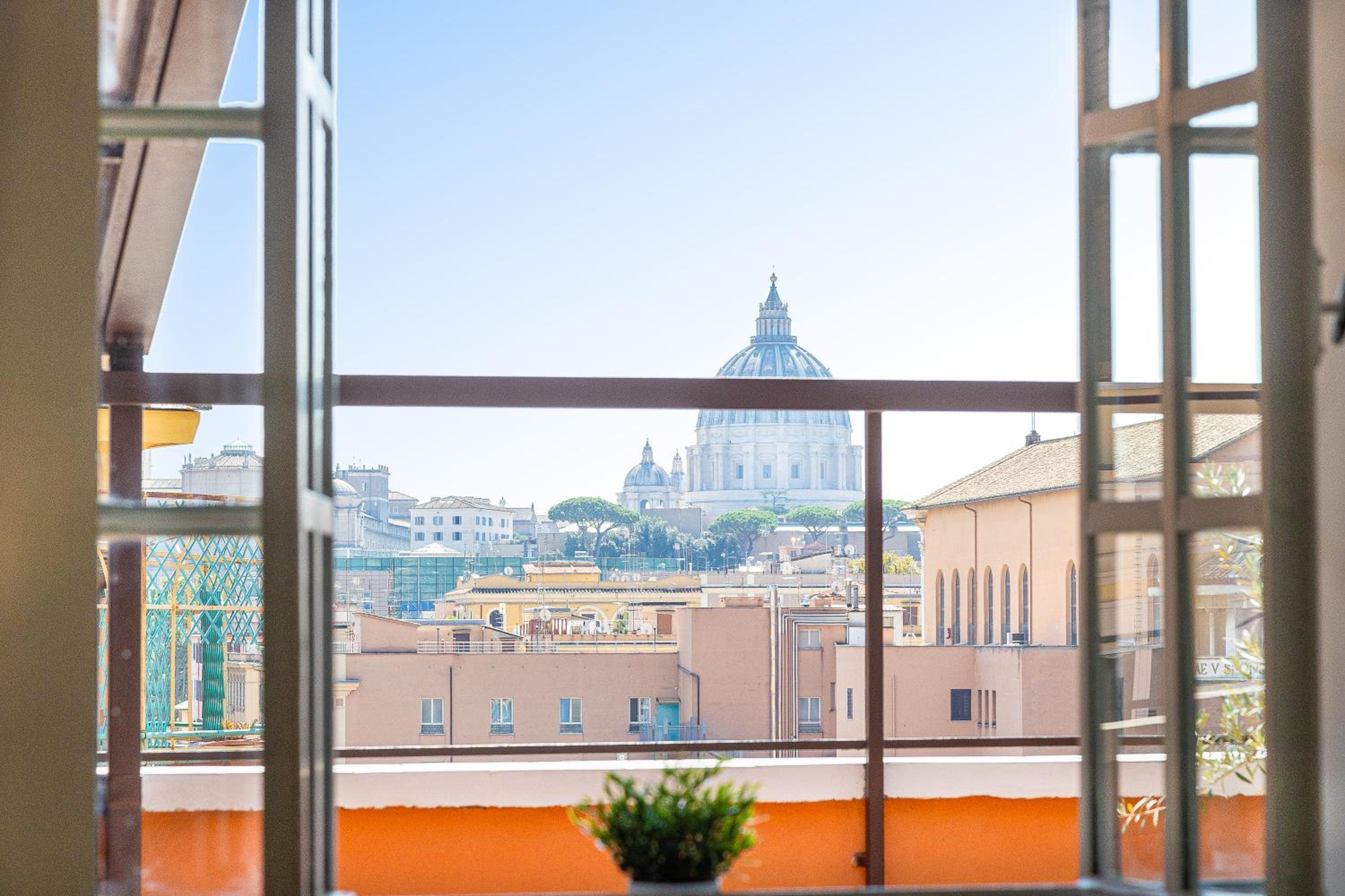 Prati View Penthouse by Rental in Rome
