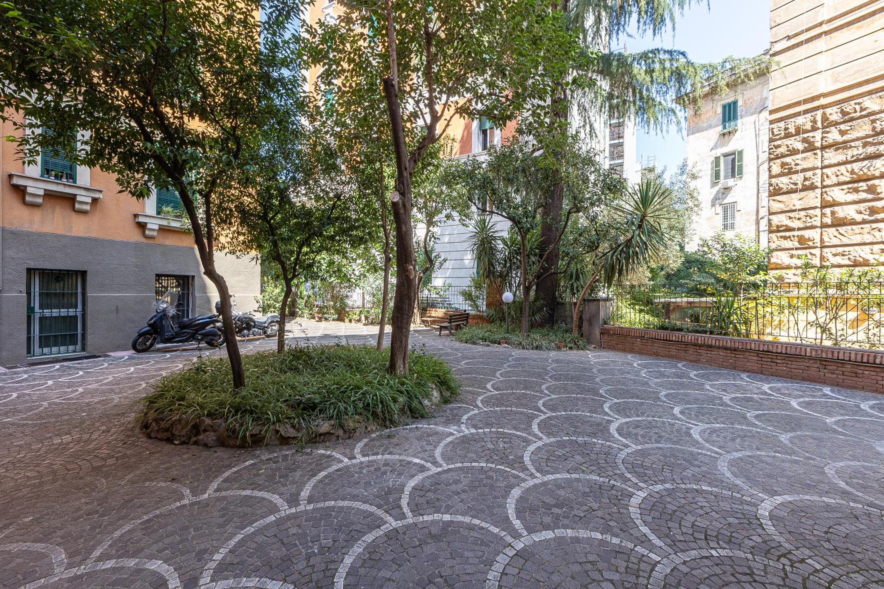 Prati View Penthouse by Rental in Rome