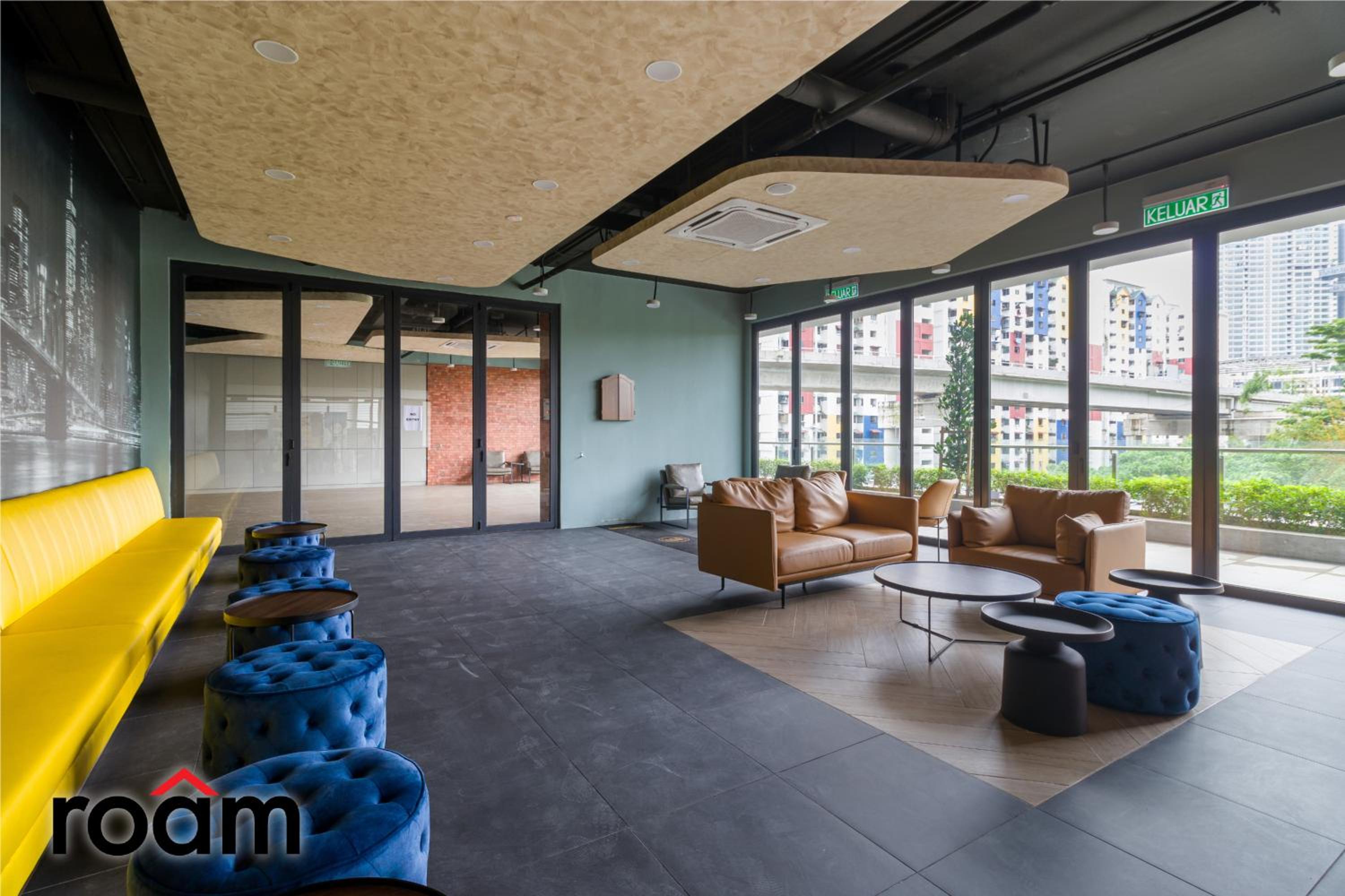 Neu Suites Residence, Embassy Row