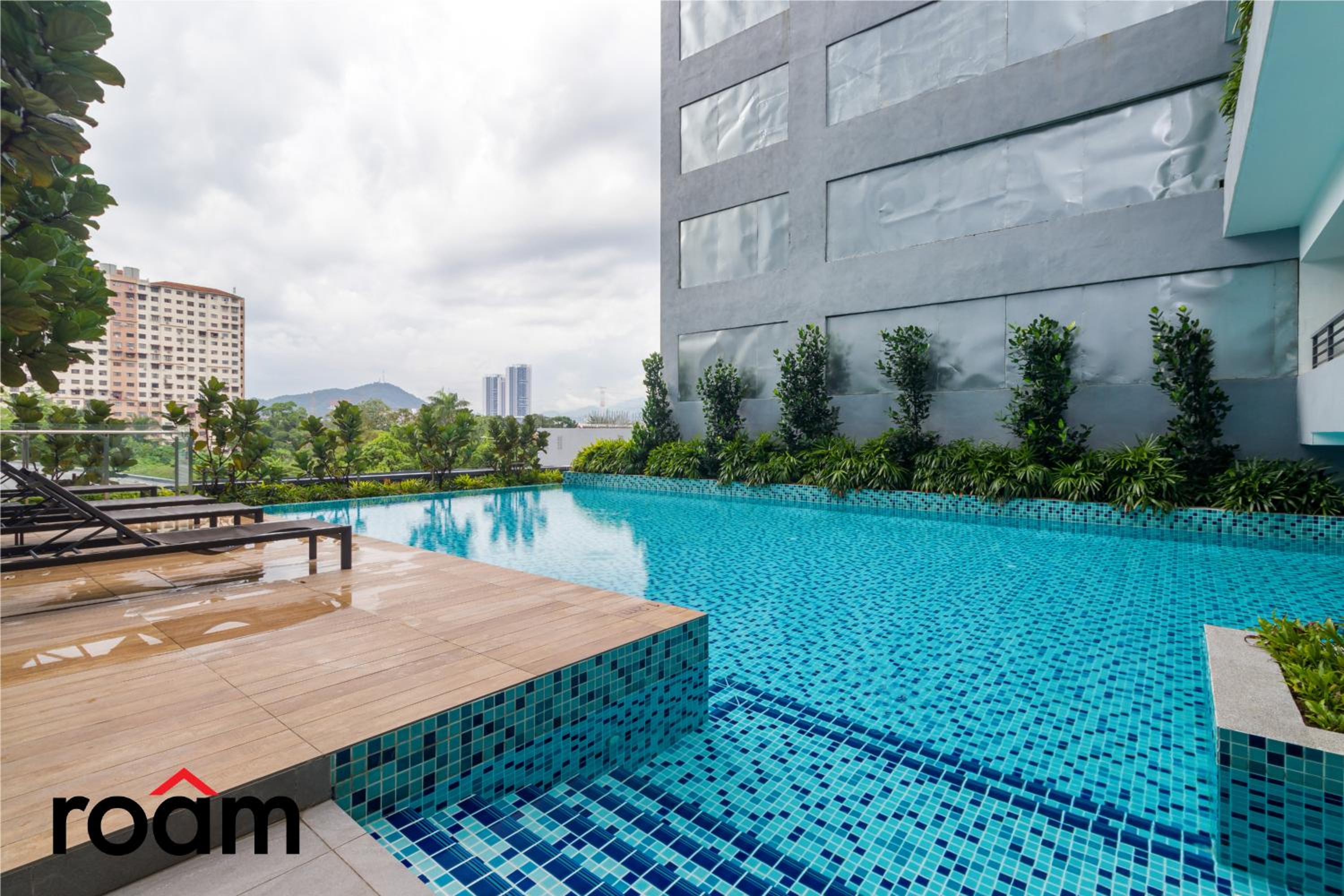 Neu Suites Residence, Embassy Row