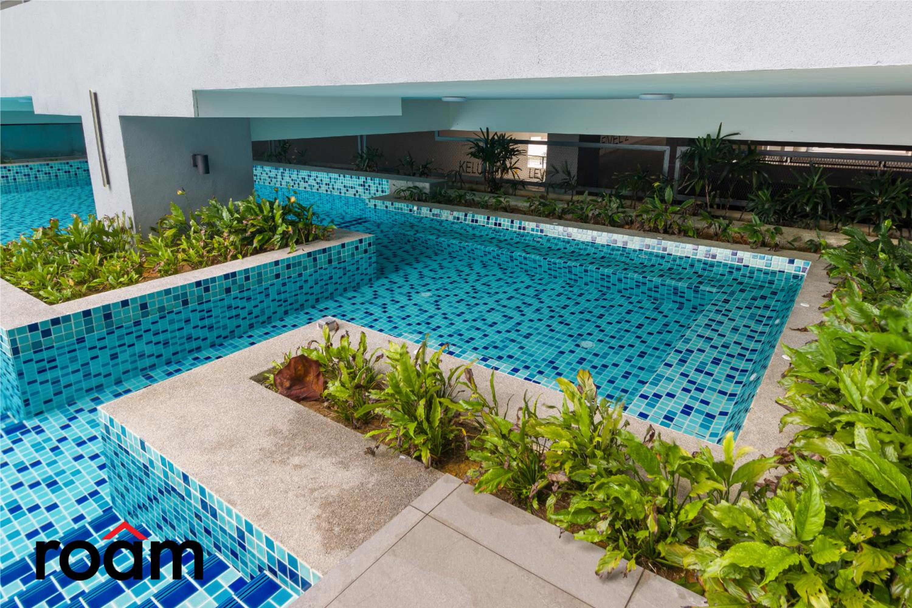 Neu Suites Residence, Embassy Row