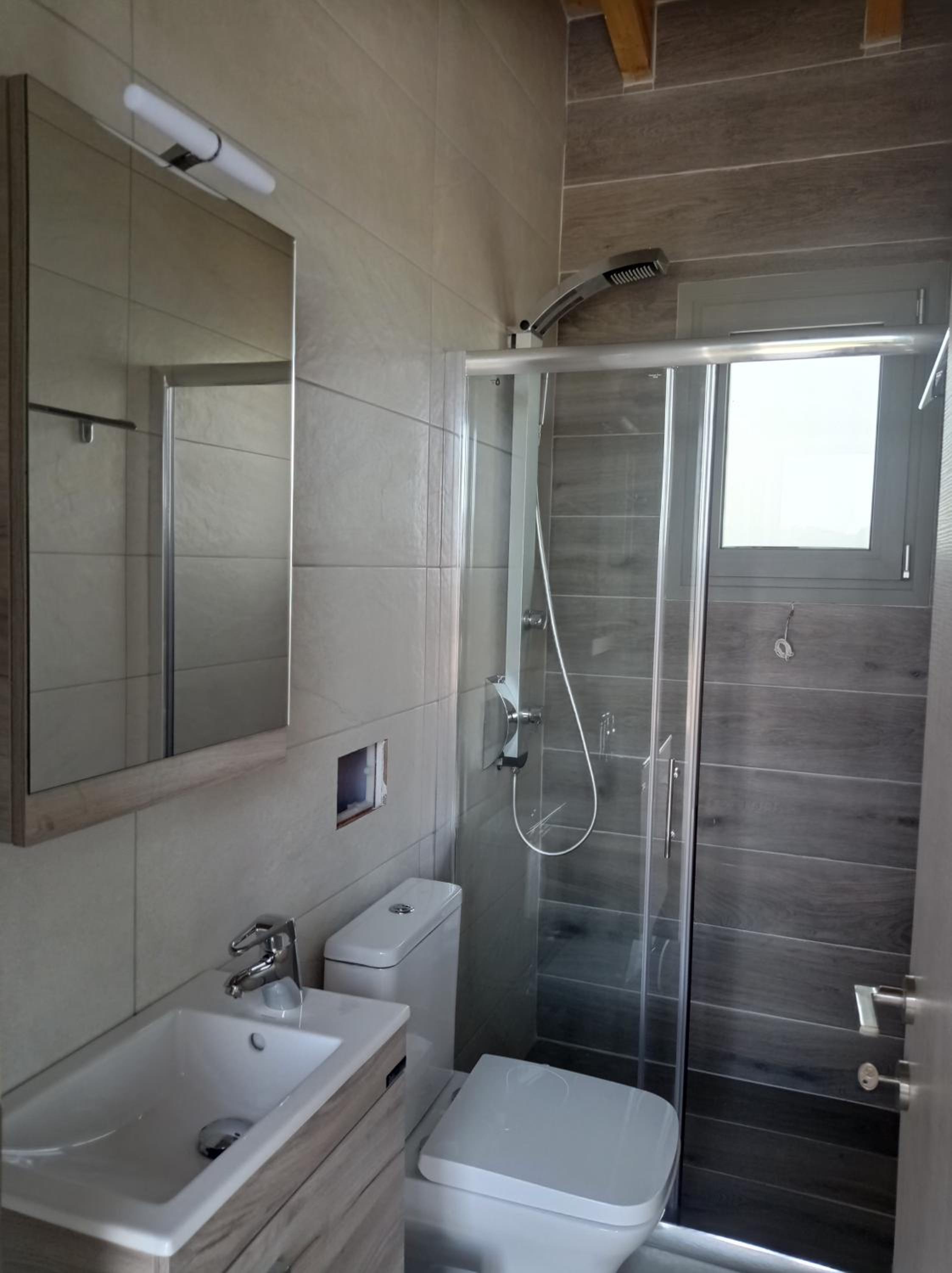 Photo 32