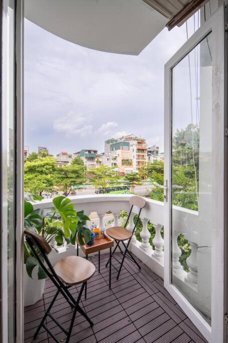 Holly's Balcony Bliss Homestay