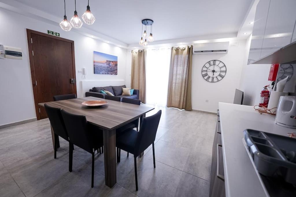Lovely apartment by the sea. MF1 photo 3