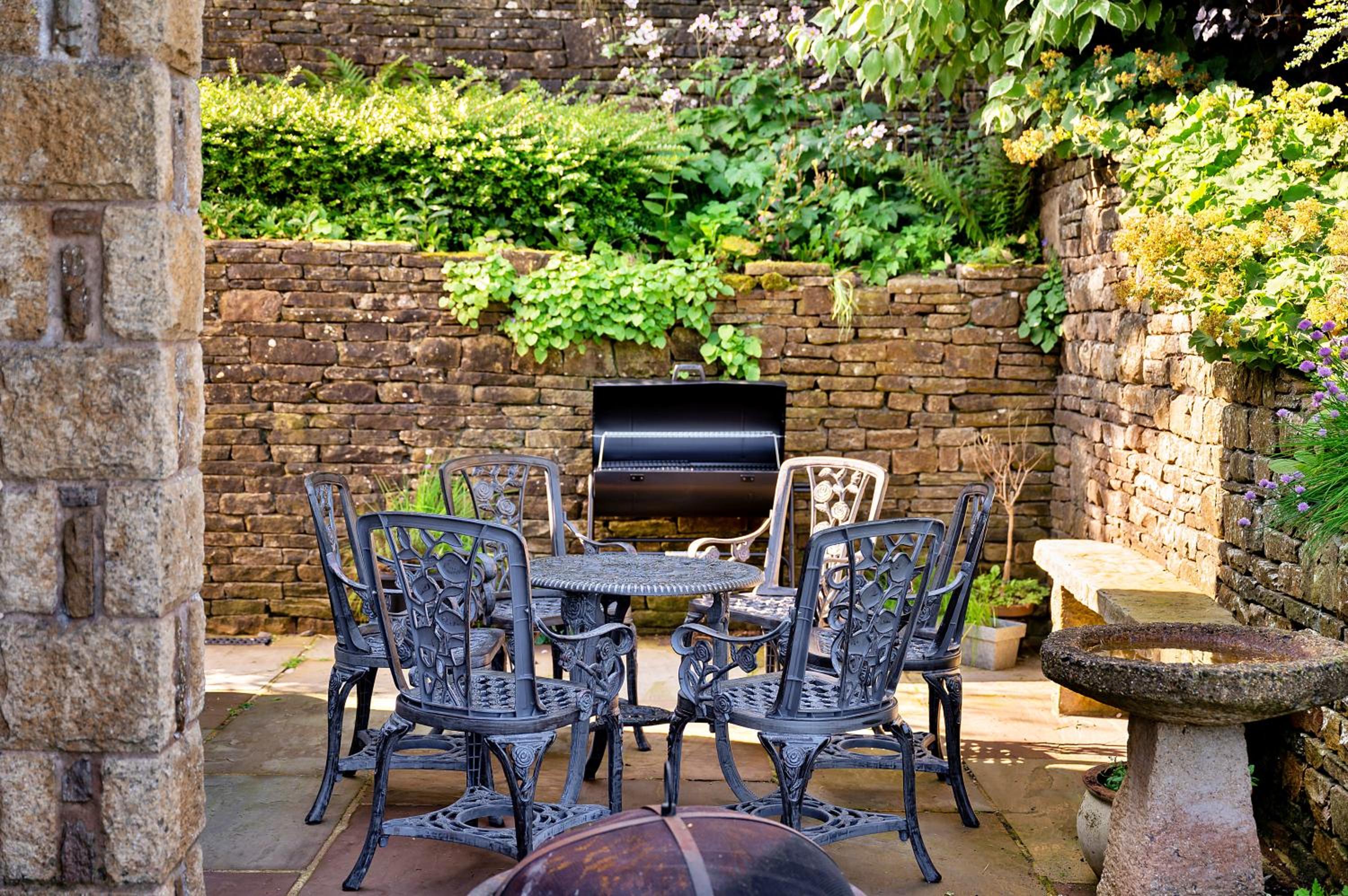 Finest Retreats - Loxley House view 5