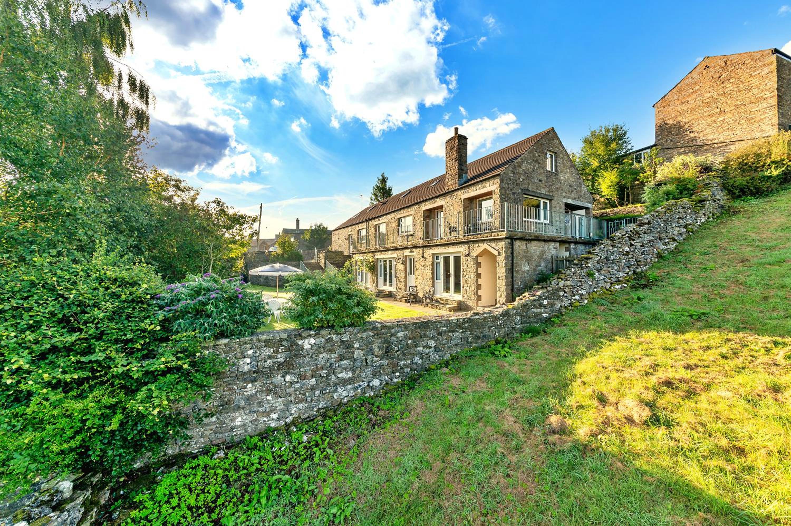Finest Retreats - Loxley House view 2