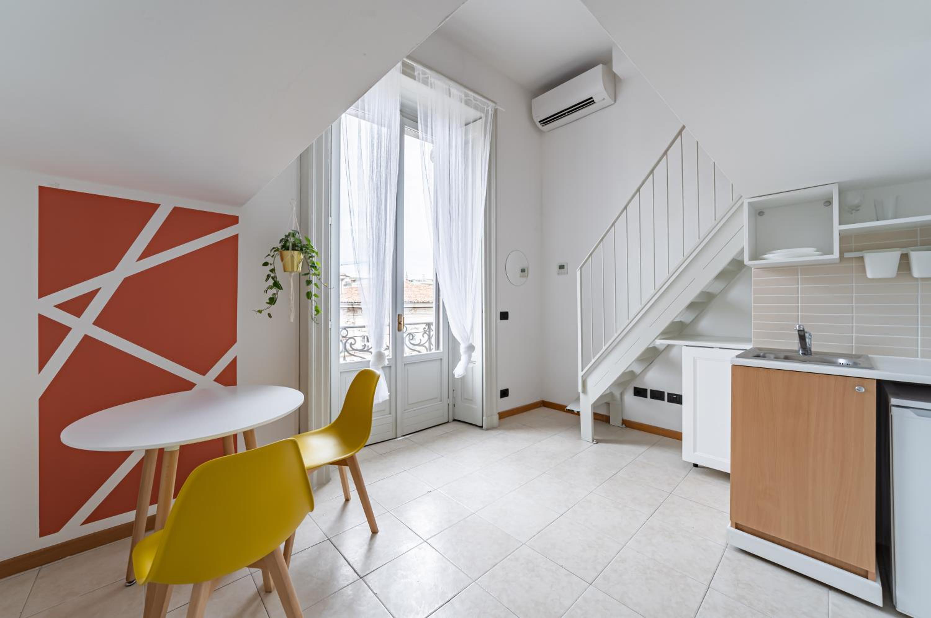 GuestHost - Milano Magenta Long Let Apts