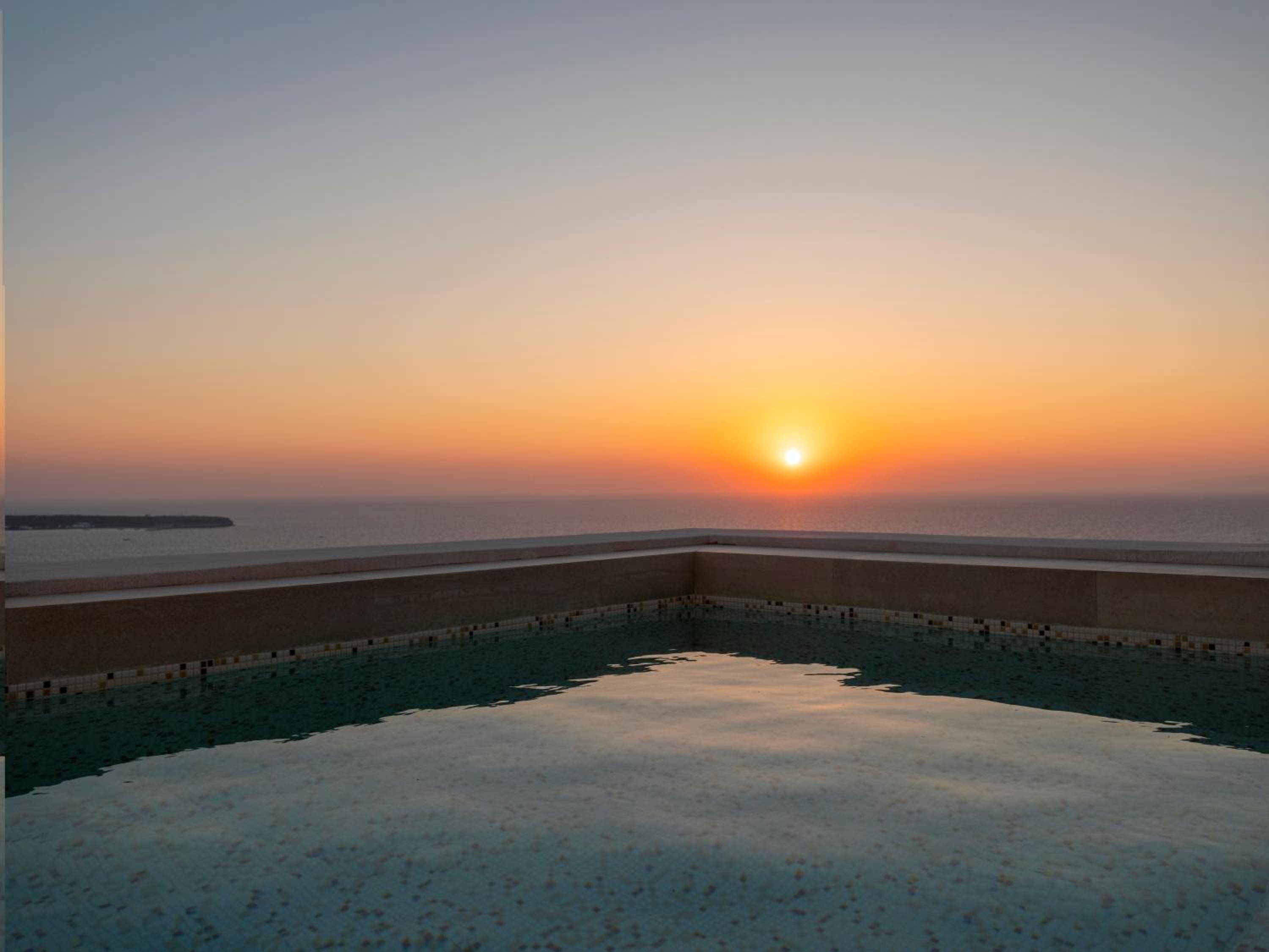 Santo Pure Oia Suites & Villas 22