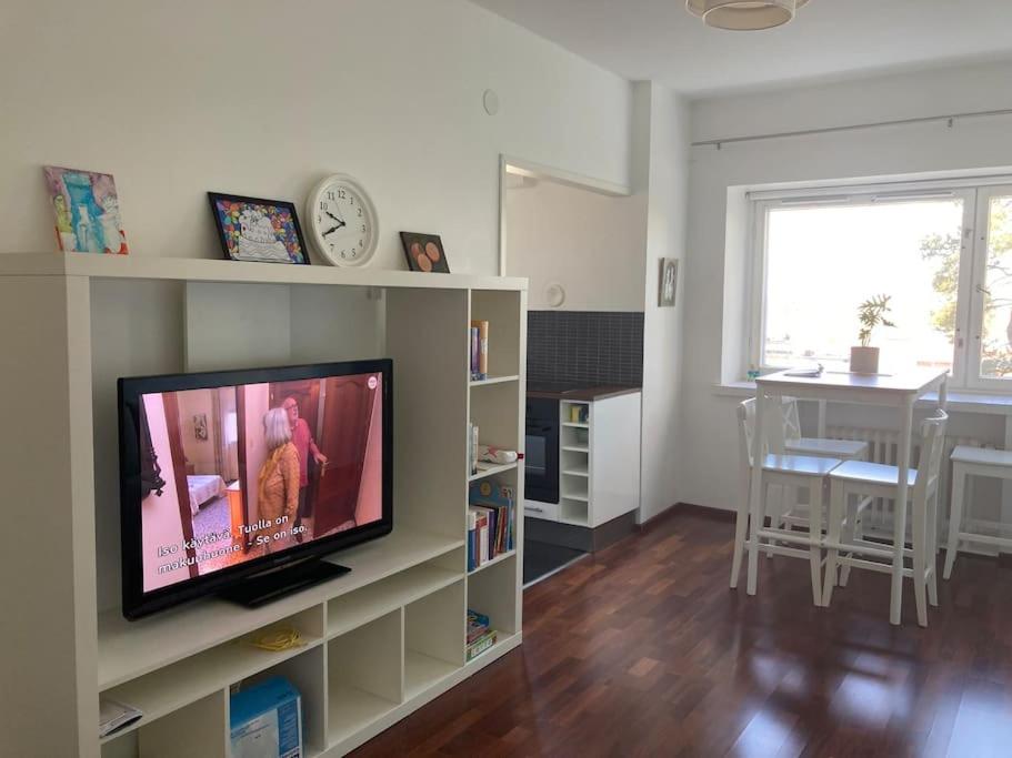 Scenic apartment close to nature in Helsinki