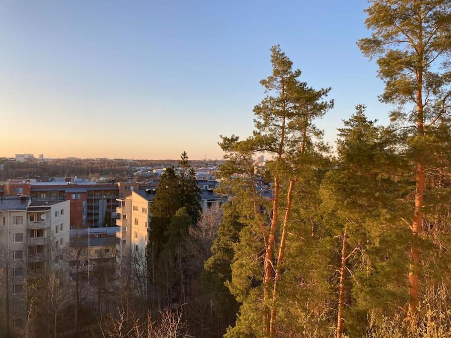 Scenic apartment close to nature in Helsinki