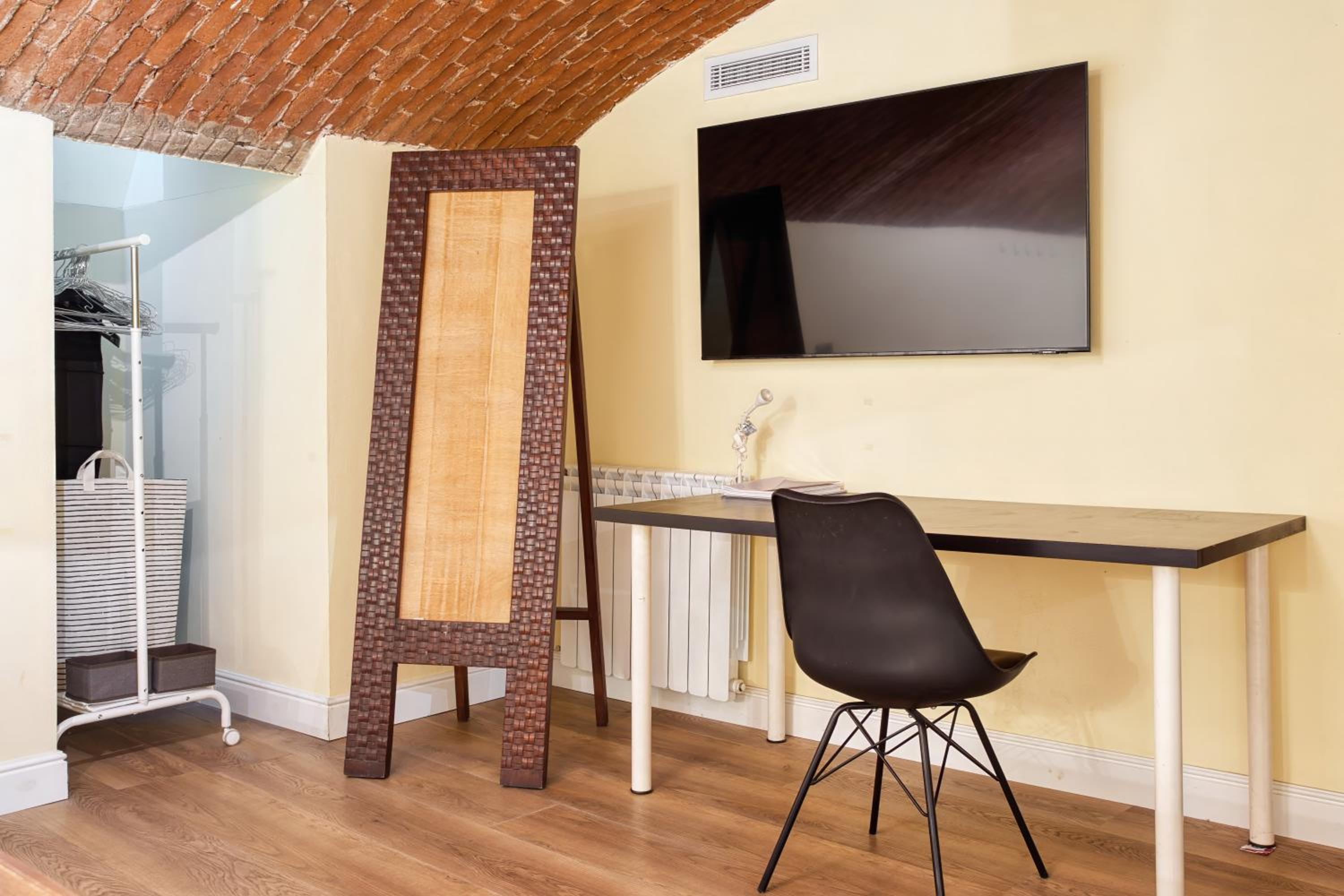 JOIVY Modern and Spacious family flat