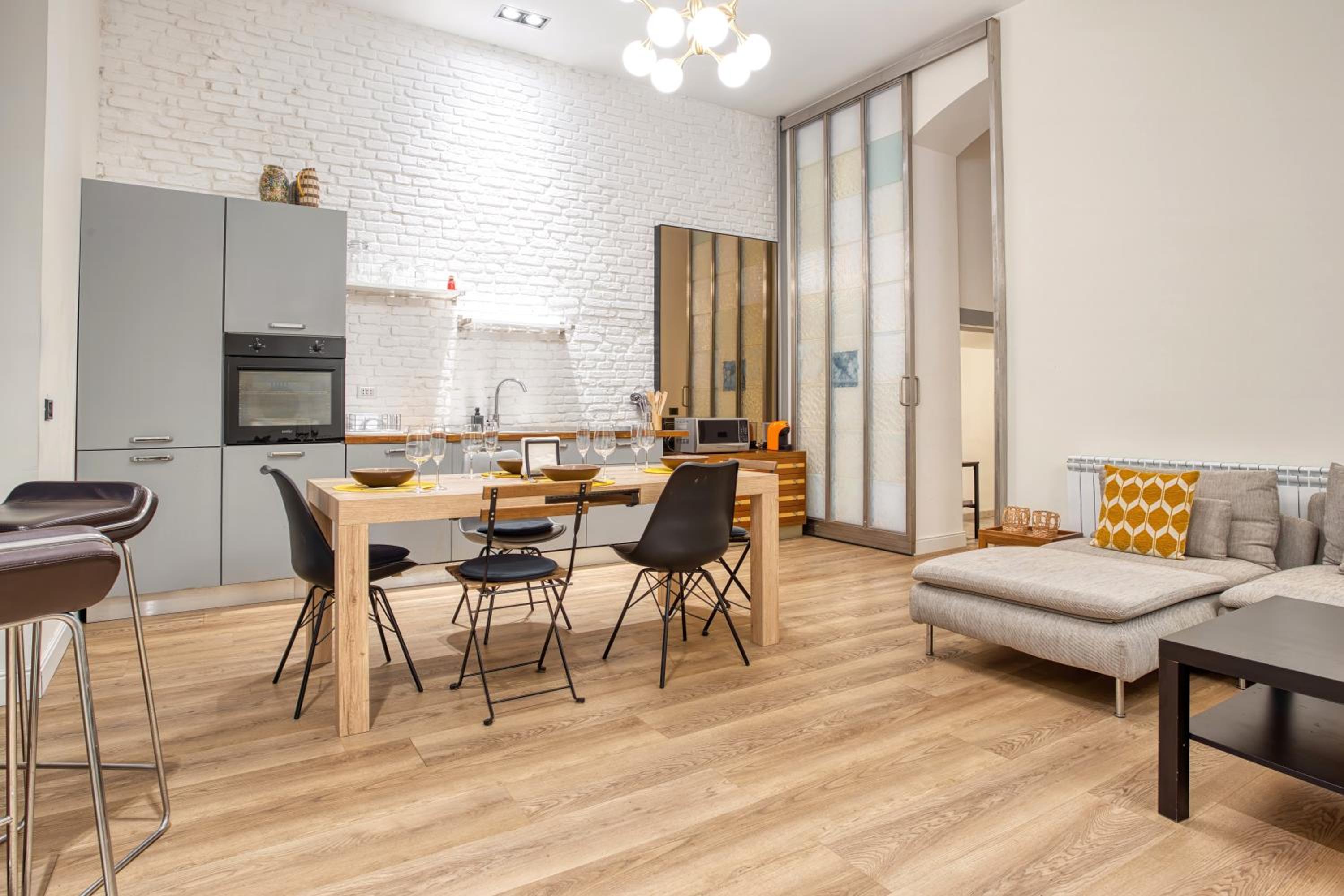 JOIVY Modern and Spacious family flat