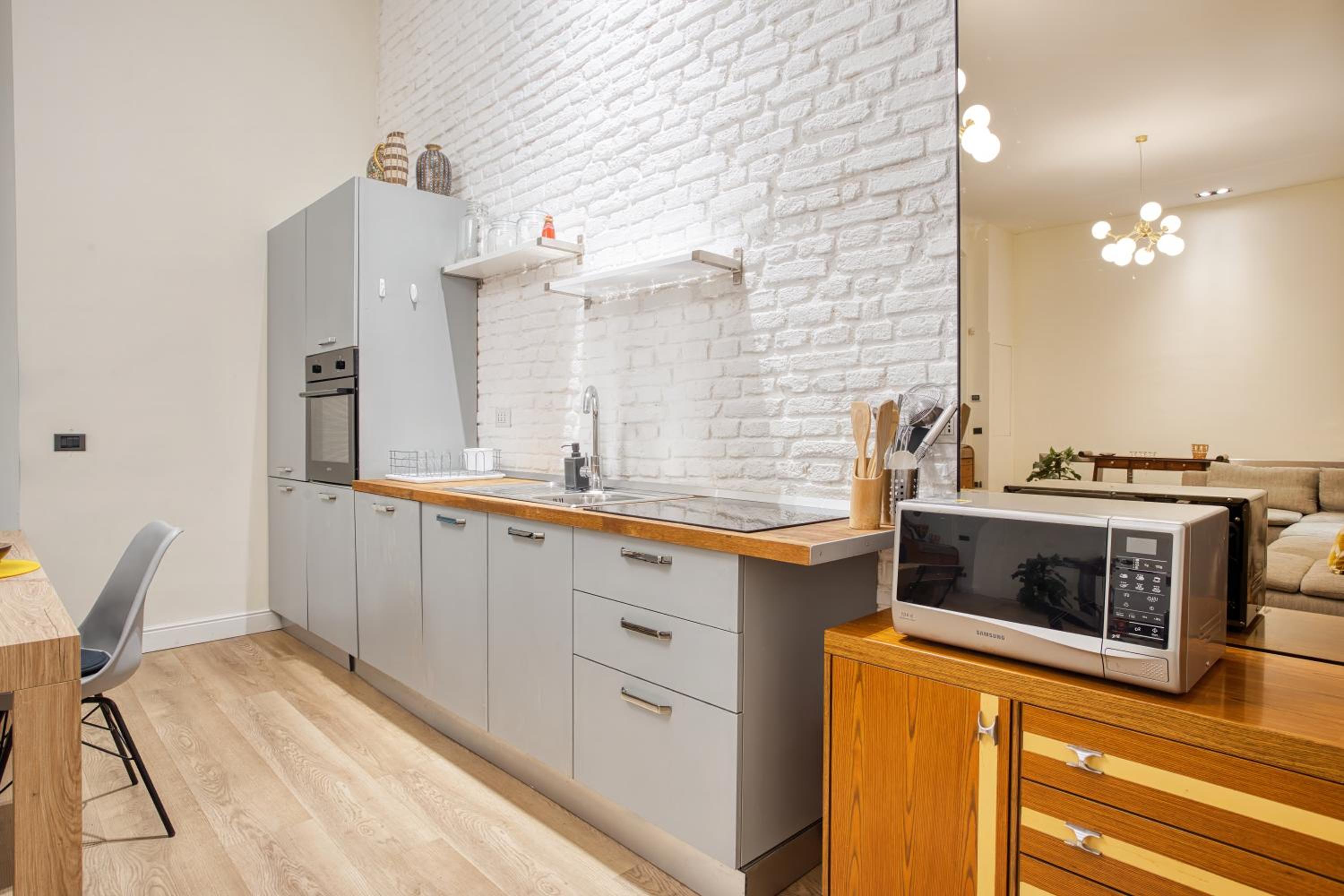 JOIVY Modern and Spacious family flat