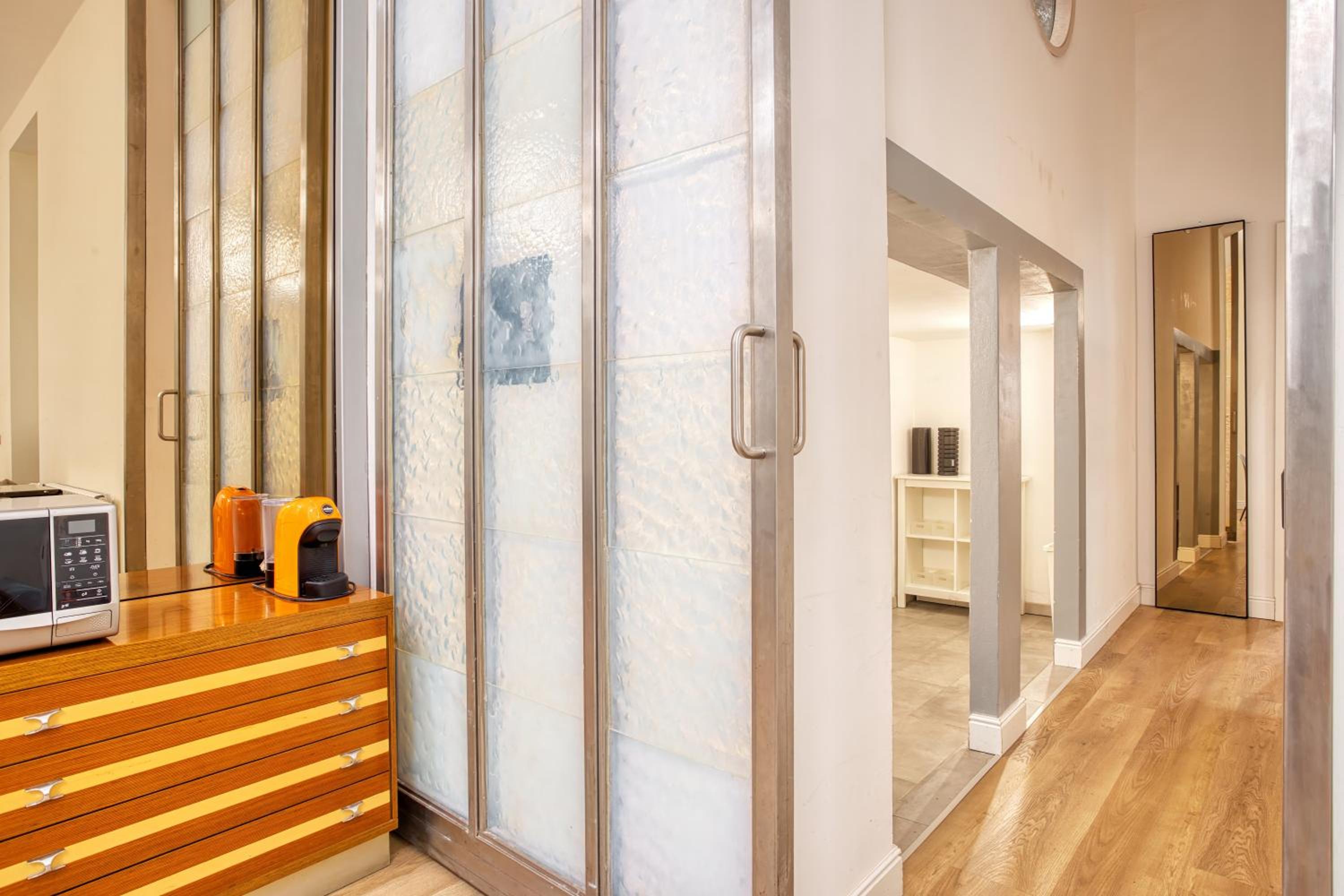 JOIVY Modern and Spacious family flat
