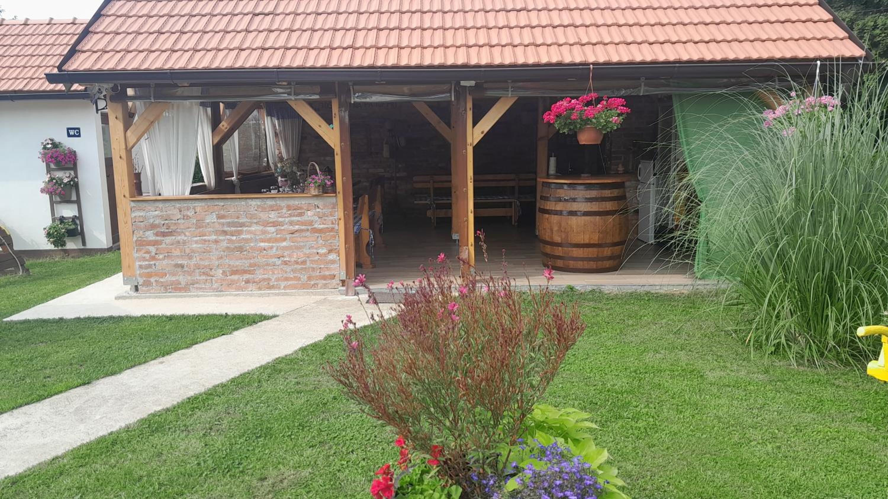 Photo 21