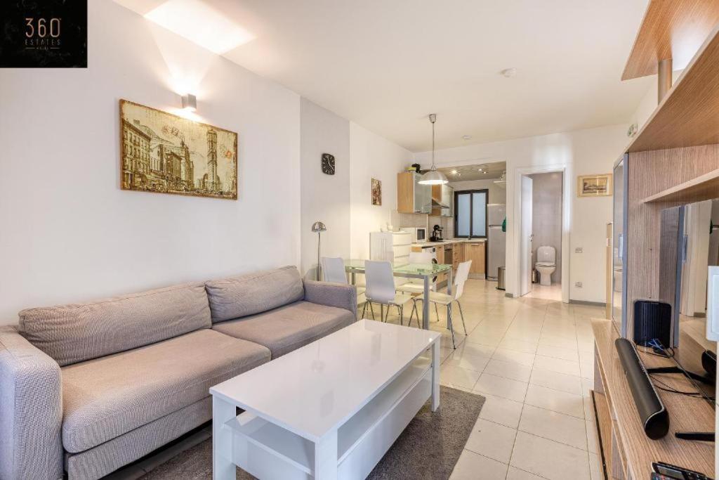 Cozy 1 Bedroom Oasis in the Heart of St. Julians by 360 Estates — St Julian's