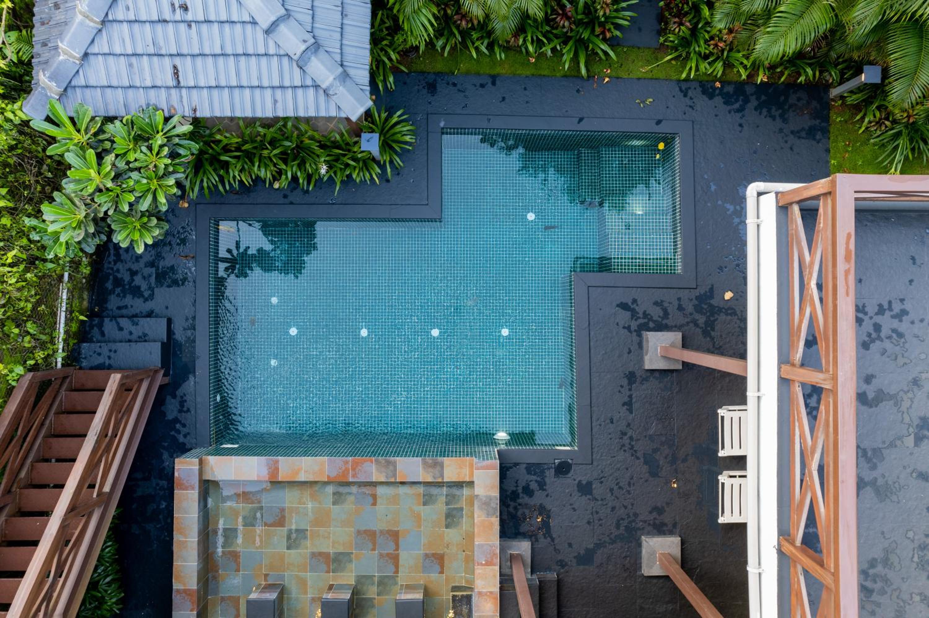 ELIVAAS 4 BHK with Pvt Pool & Entertainment Room - Indah view 2