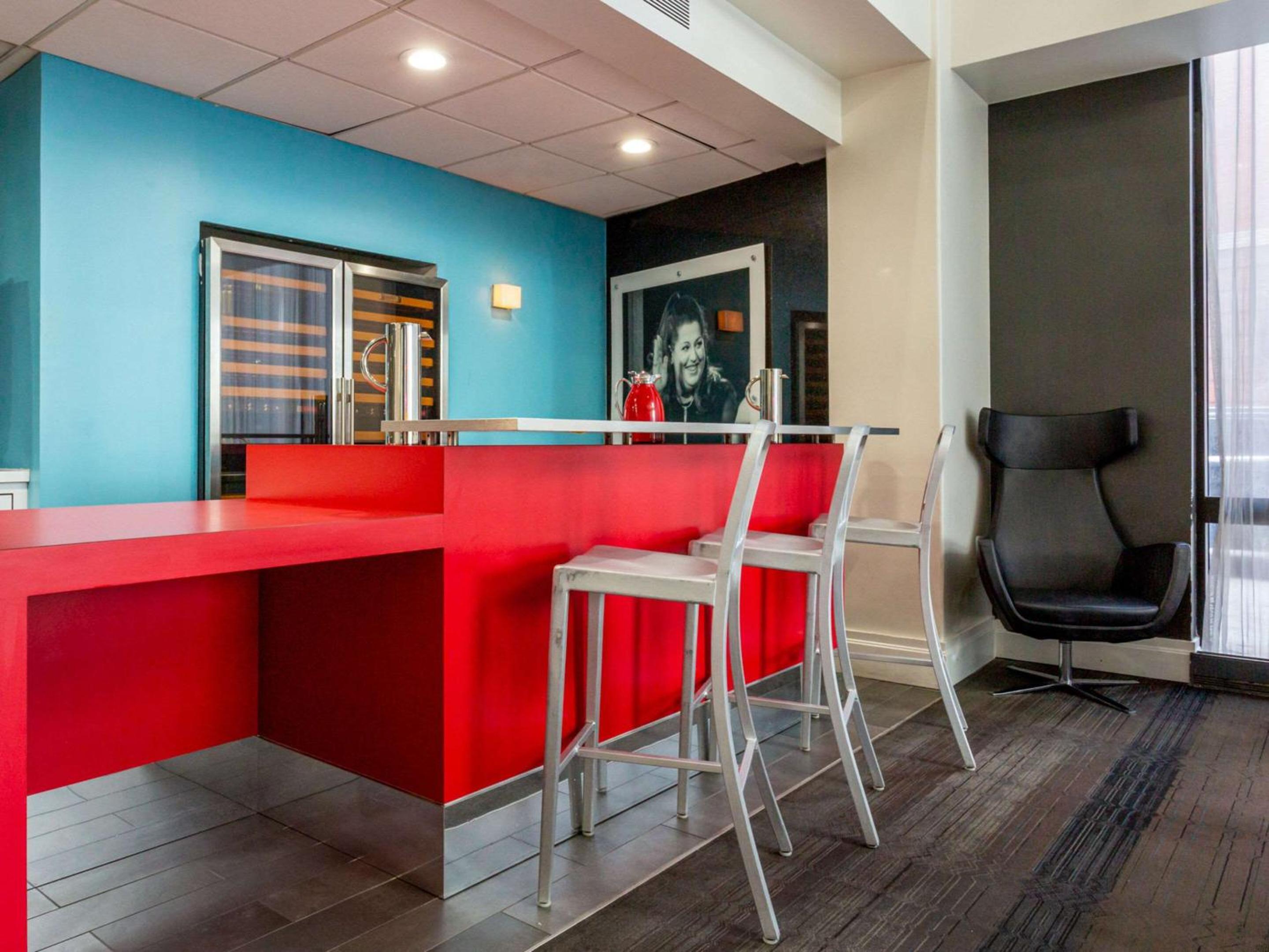 Comfort Inn Suites Baltimore Inner Harbor - Property Image 34