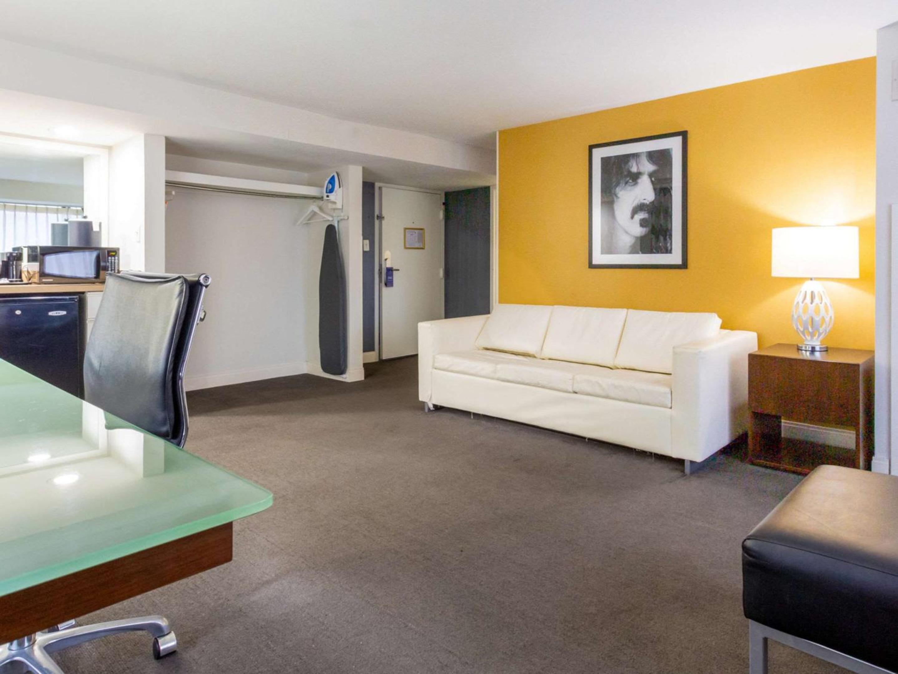 Comfort Inn Suites Baltimore Inner Harbor - Property Image 18