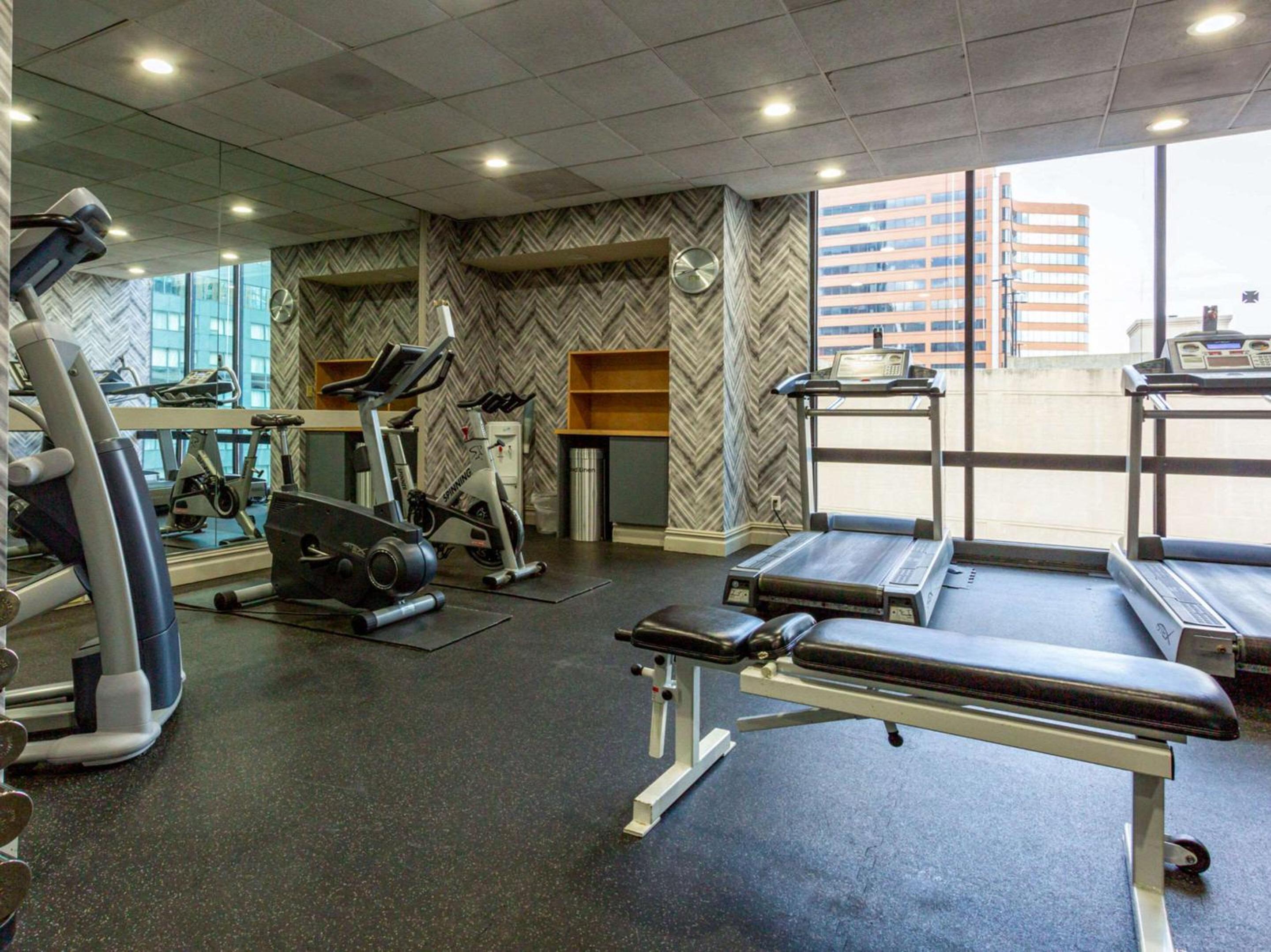 Comfort Inn Suites Baltimore Inner Harbor - Property Image 44