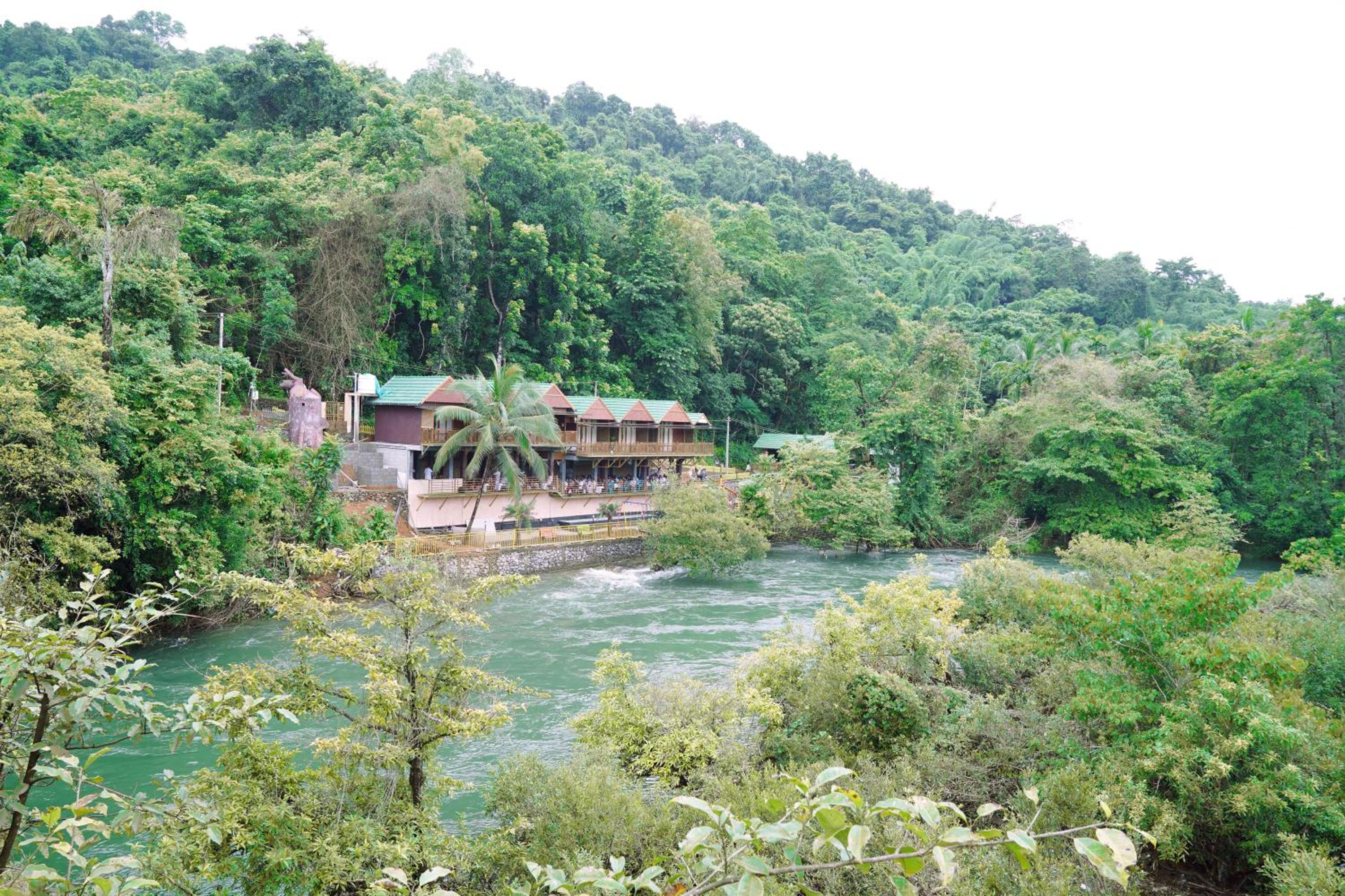 Mazhavilkadu ForestResort & Restaurant view 5