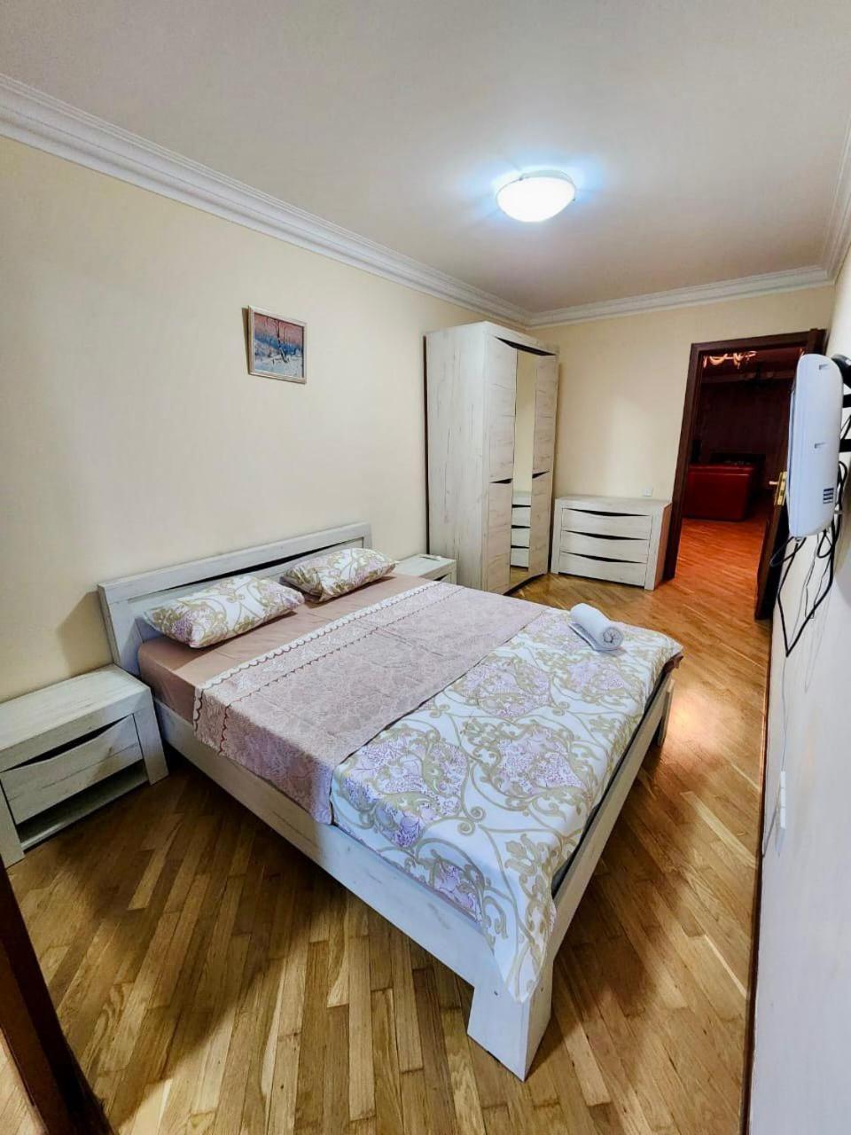 Family Spacious 2 Bedroom Apartment in the Middle of City Center, Next To North Avenue