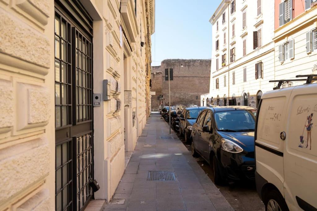 San Lorenzo [10 min Colosseum taking M Manzoni] photo 3