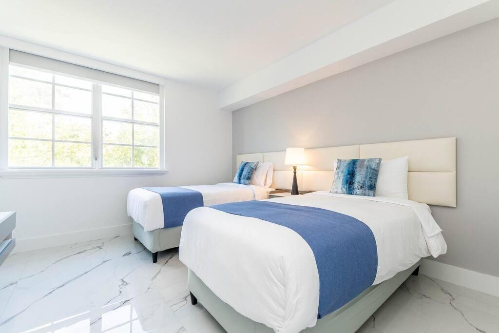 Luxury VIP 3 Bed 2 Bath Apartment Yacht Club Aventura