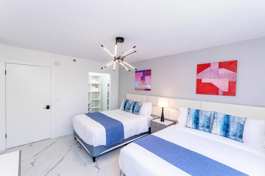Luxury VIP 3 Bed 2 Bath Apartment Yacht Club Aventura