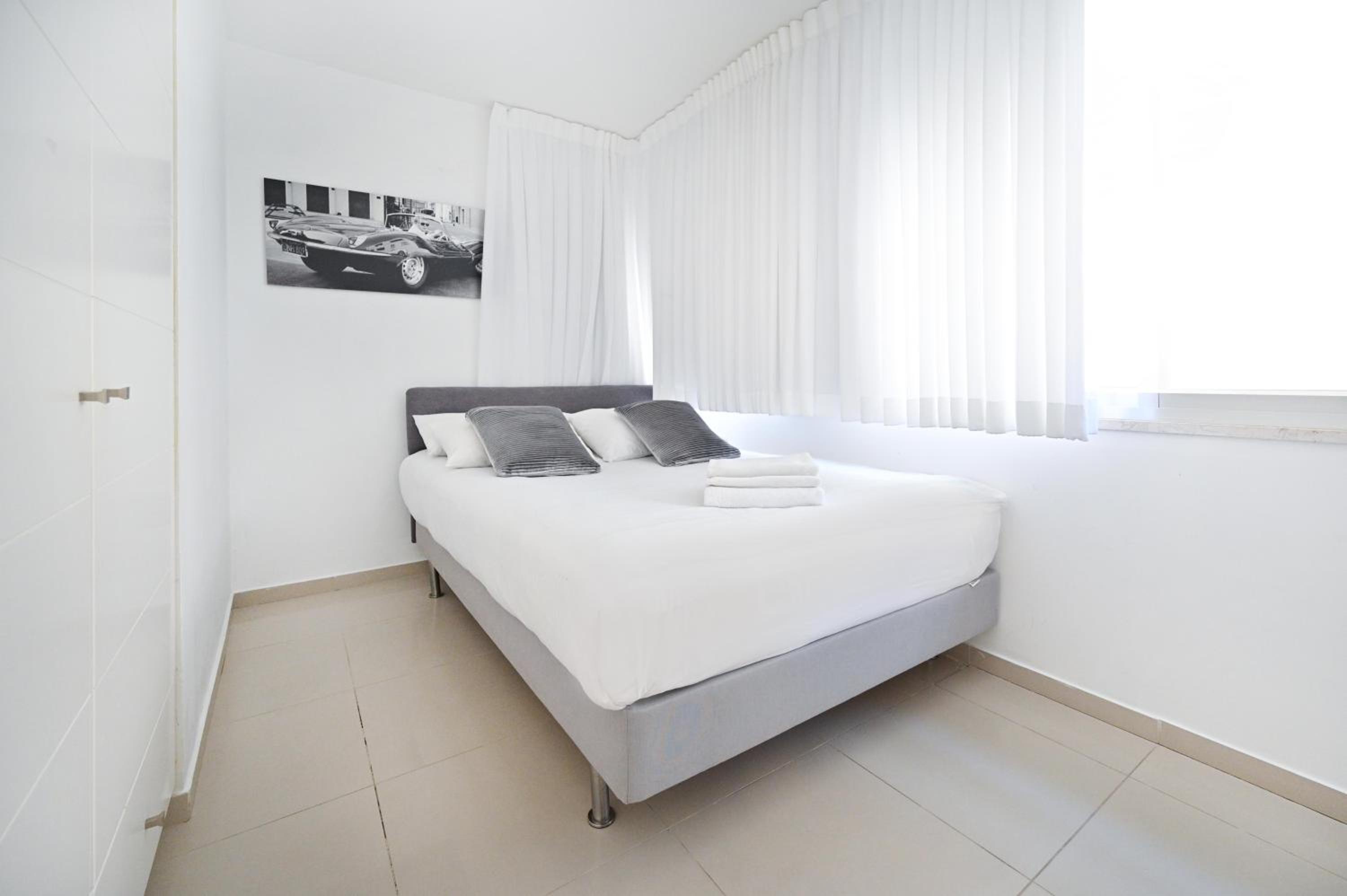 Peaceful 3BR near Frishman Beach by HolyGuest