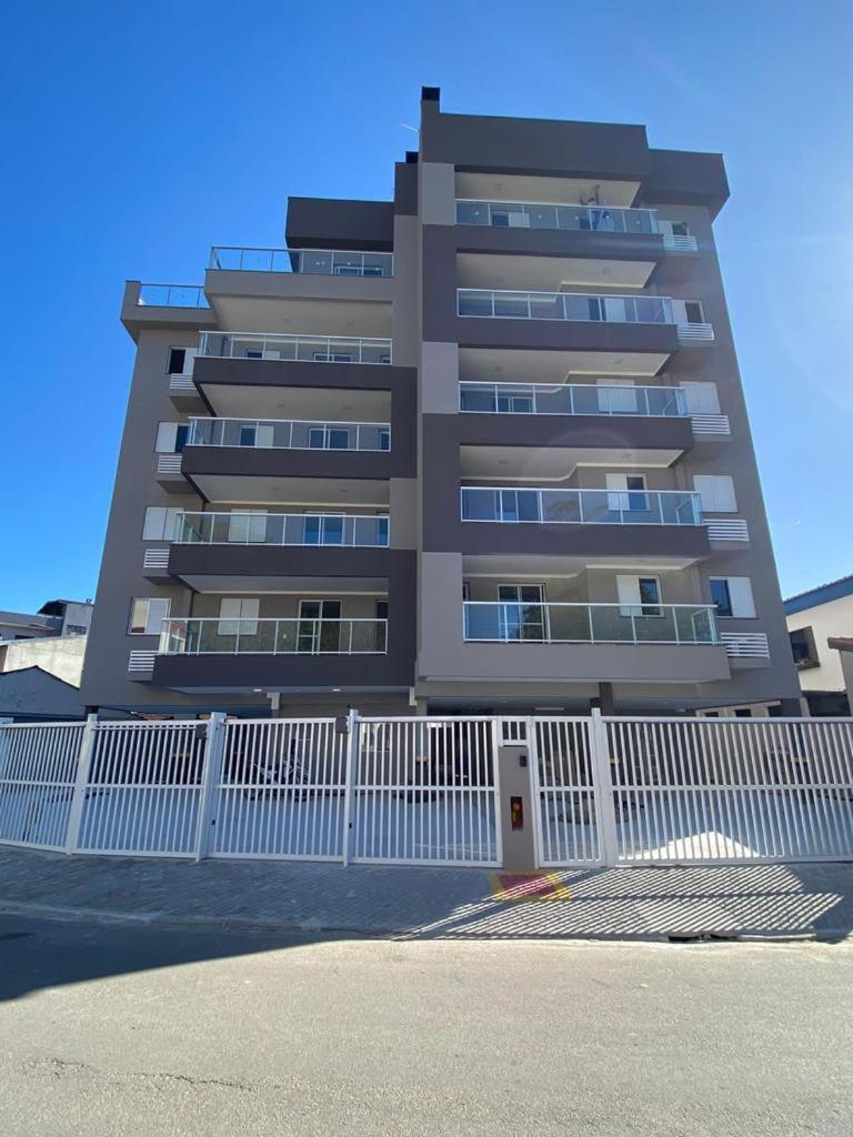 Apartamento Ubatuba 405