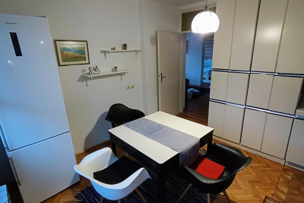 Spacious Condo near Baščaršija - Free Parking